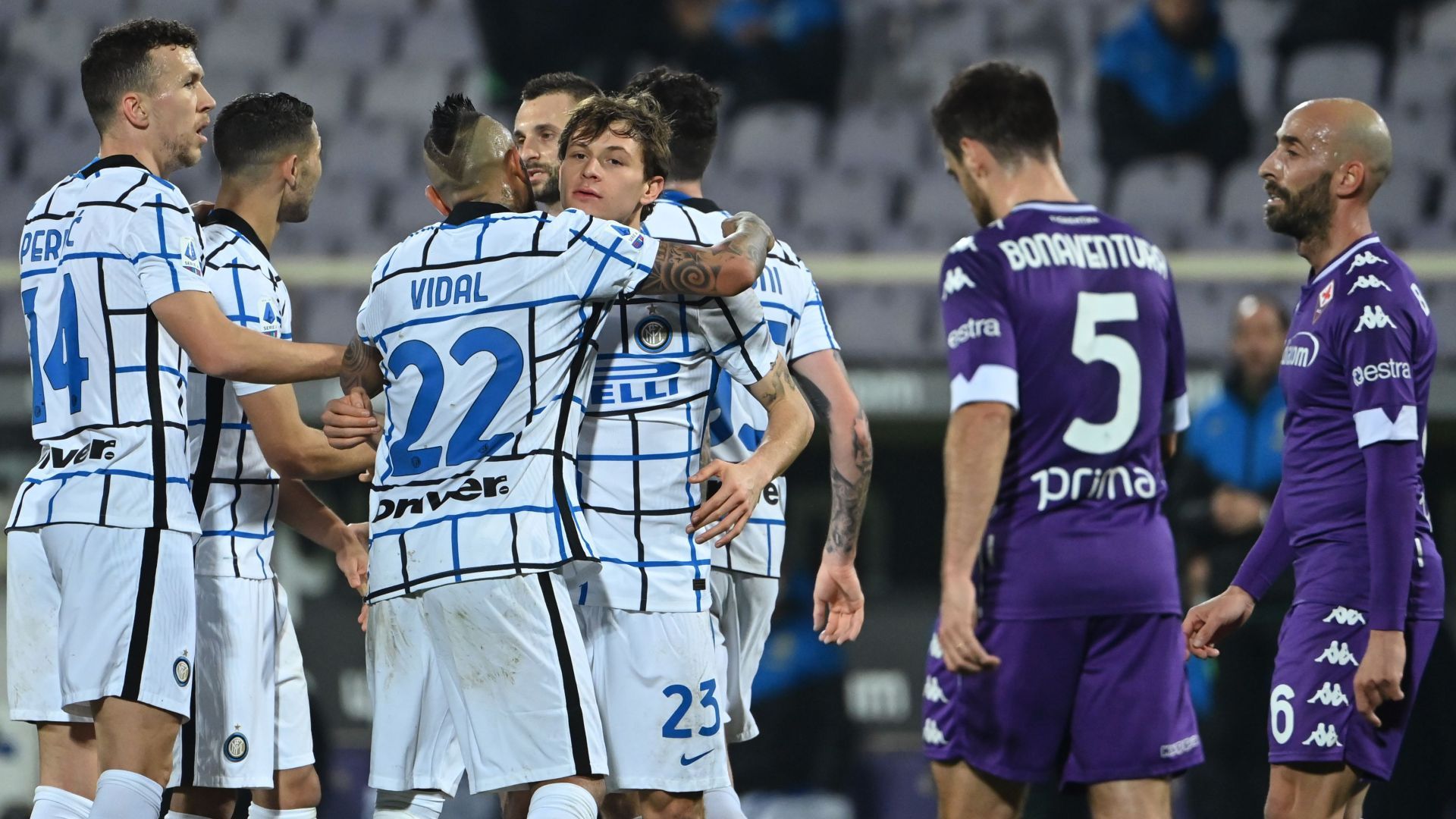 Inter players celebrating Fiorentina Inter Serie A