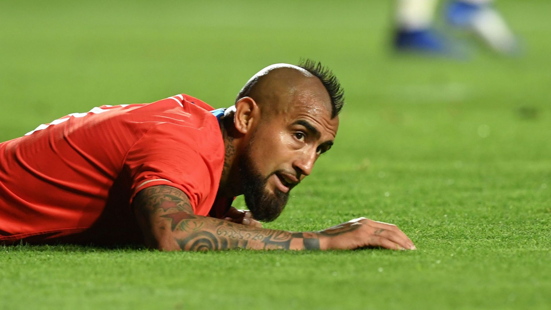 161118 Arturo Vidal Chile Costa Rica
