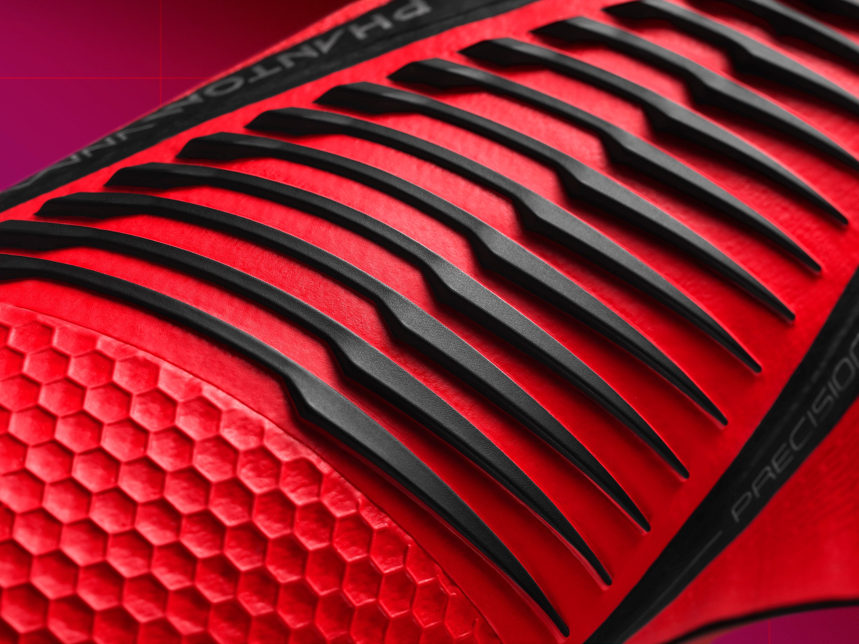 ไนกี้ แฟนธ่อมเวน่อม (Phanthom VNM)