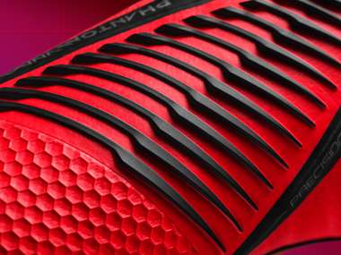 ไนกี้ แฟนธ่อมเวน่อม (Phanthom VNM)