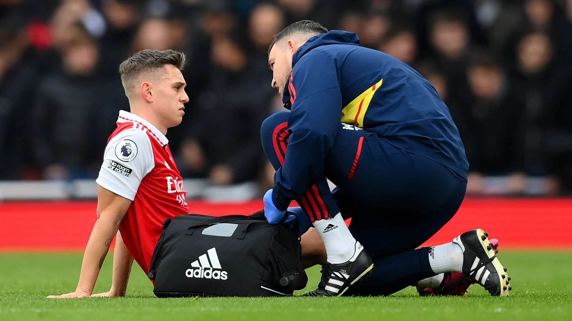 Leandro Trossard injured Arsenal Bournemouth Premier League 2022-23