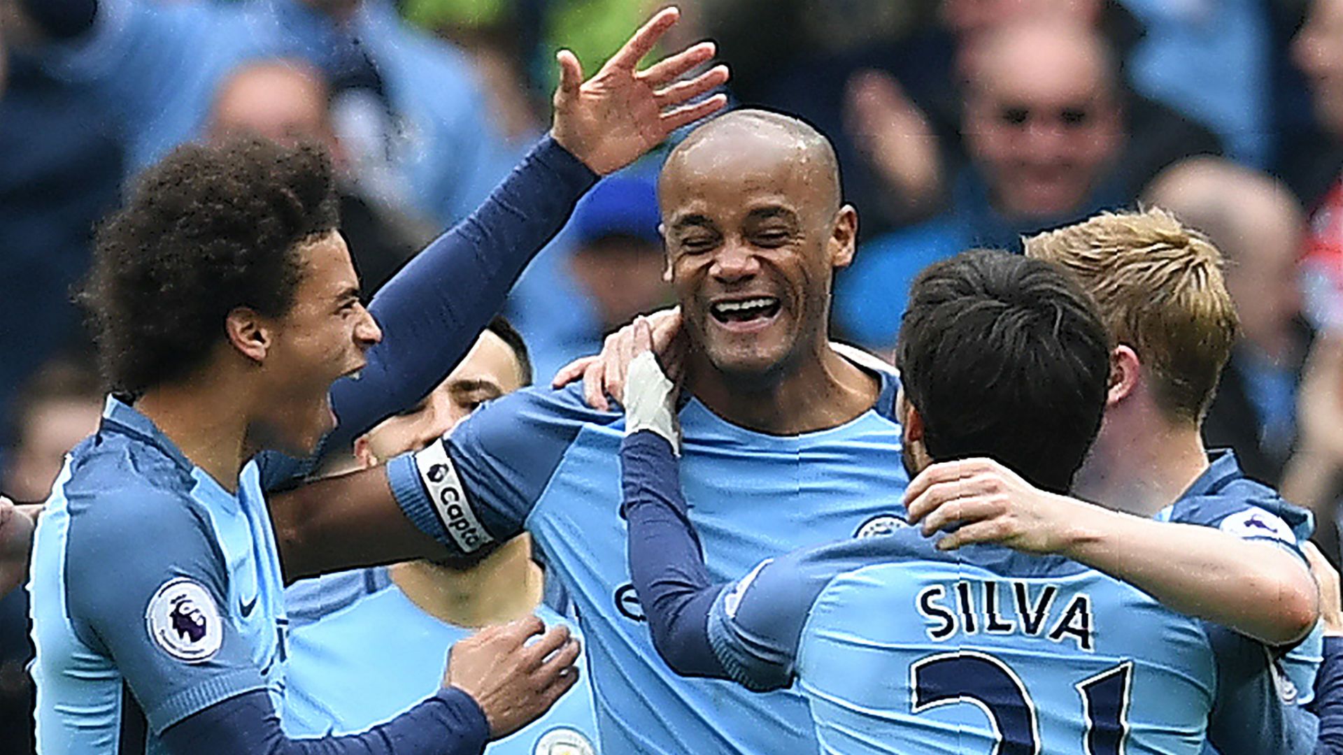 Vincent Kompany Manchester City celebrate