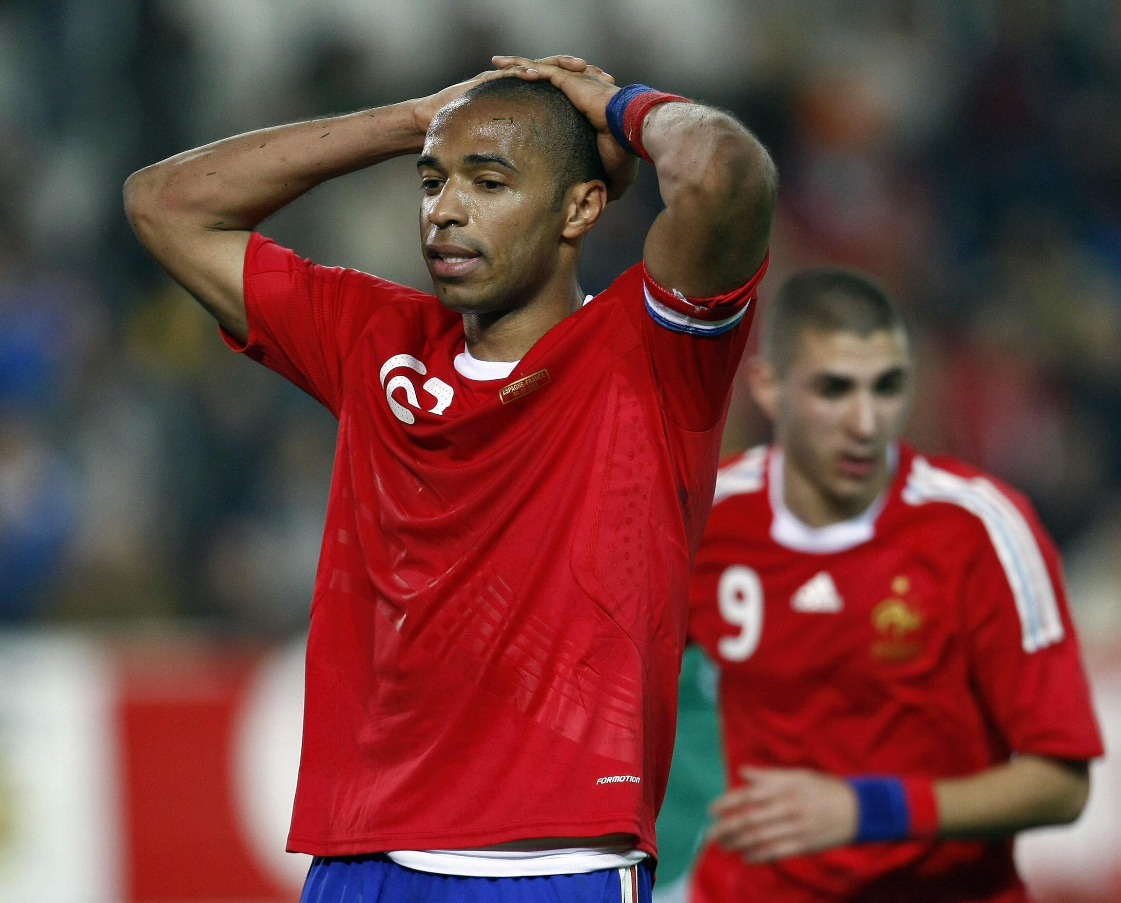 Thierry Henry Karim Benzema maillot rouge Equipe de France