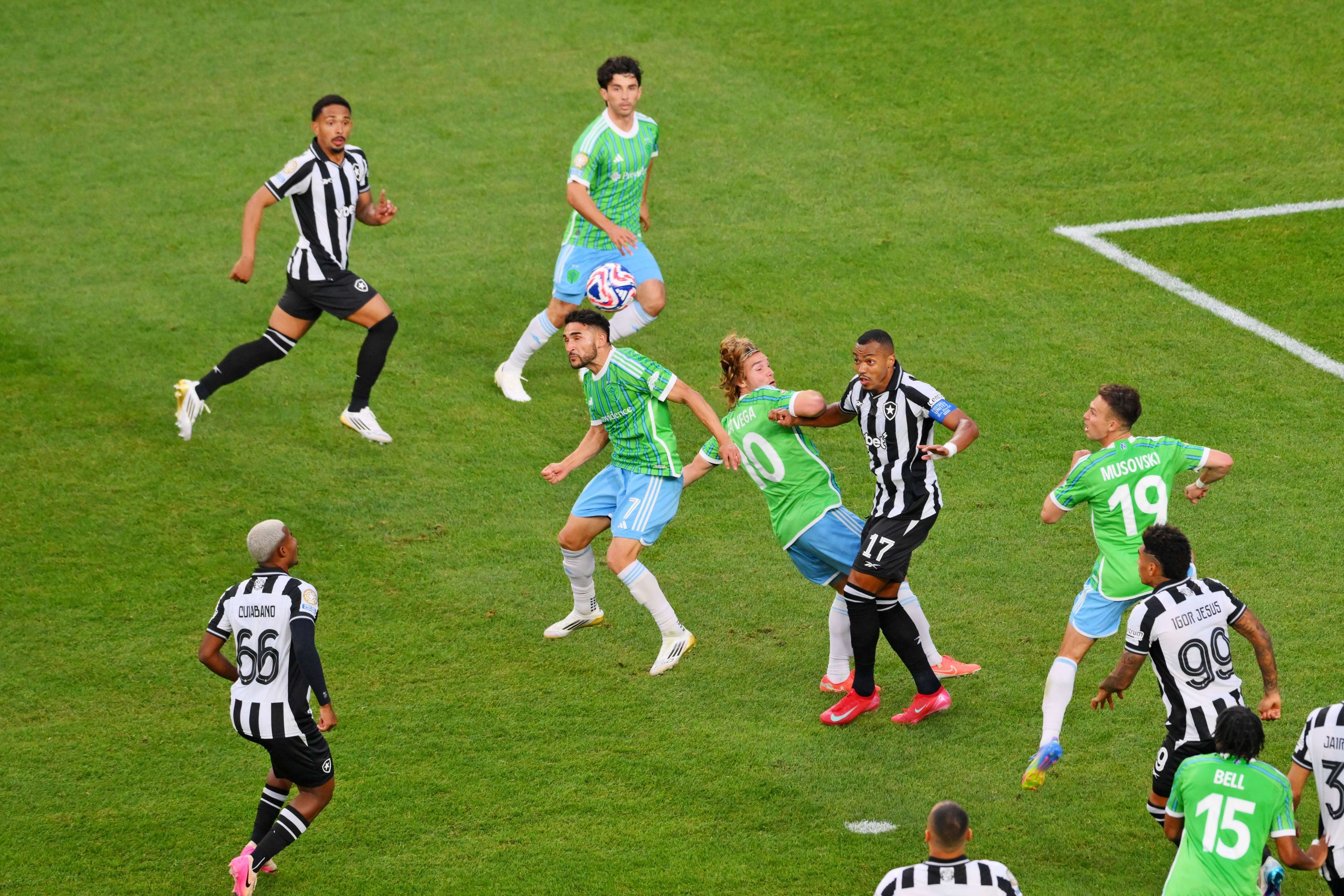 Кристиан Ролдан, Сиэтл Саундерс против Ботафого