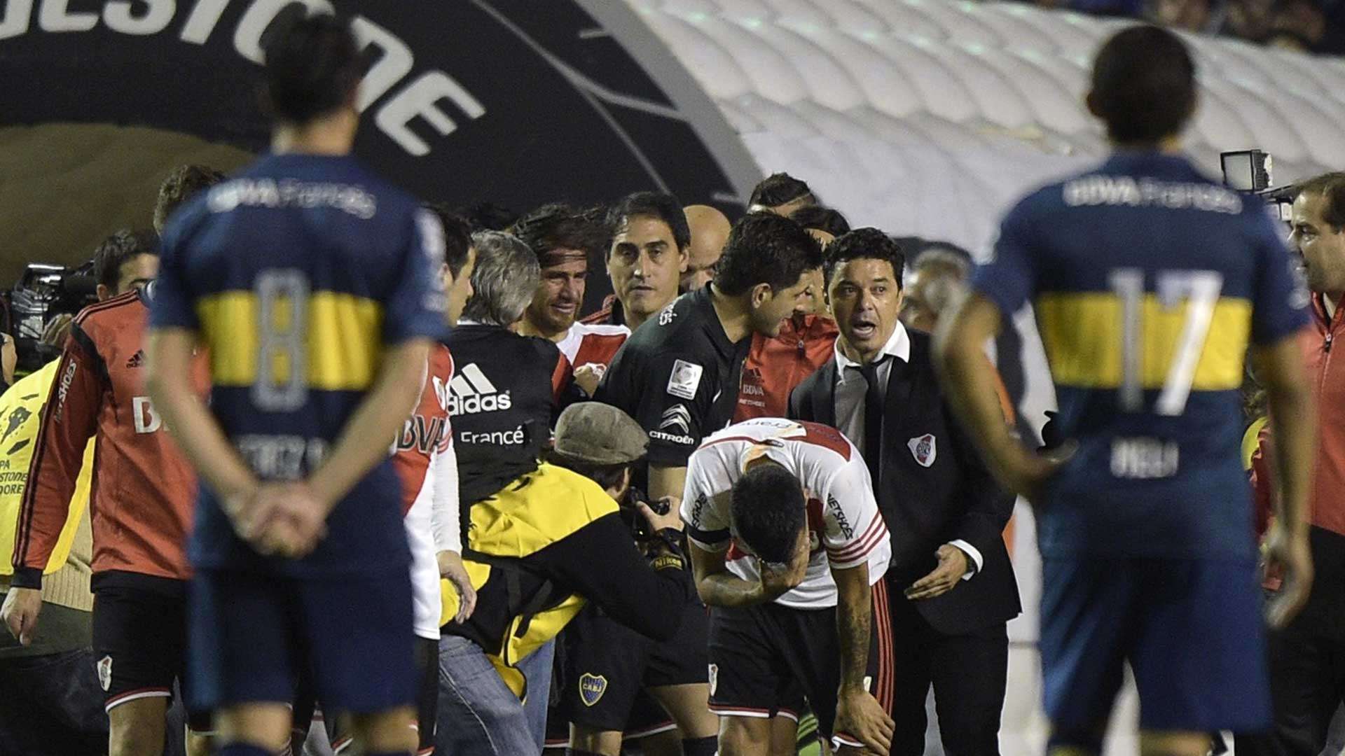 Boca River Copa Libertadores 2015 gas pimienta 22042016