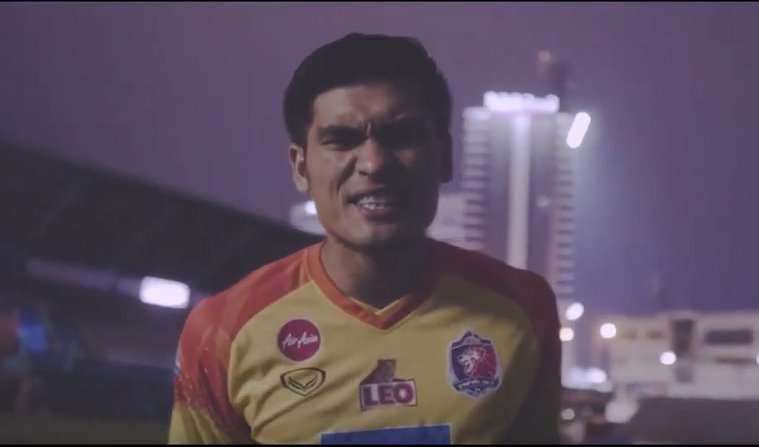 วัชระ บัวทอง