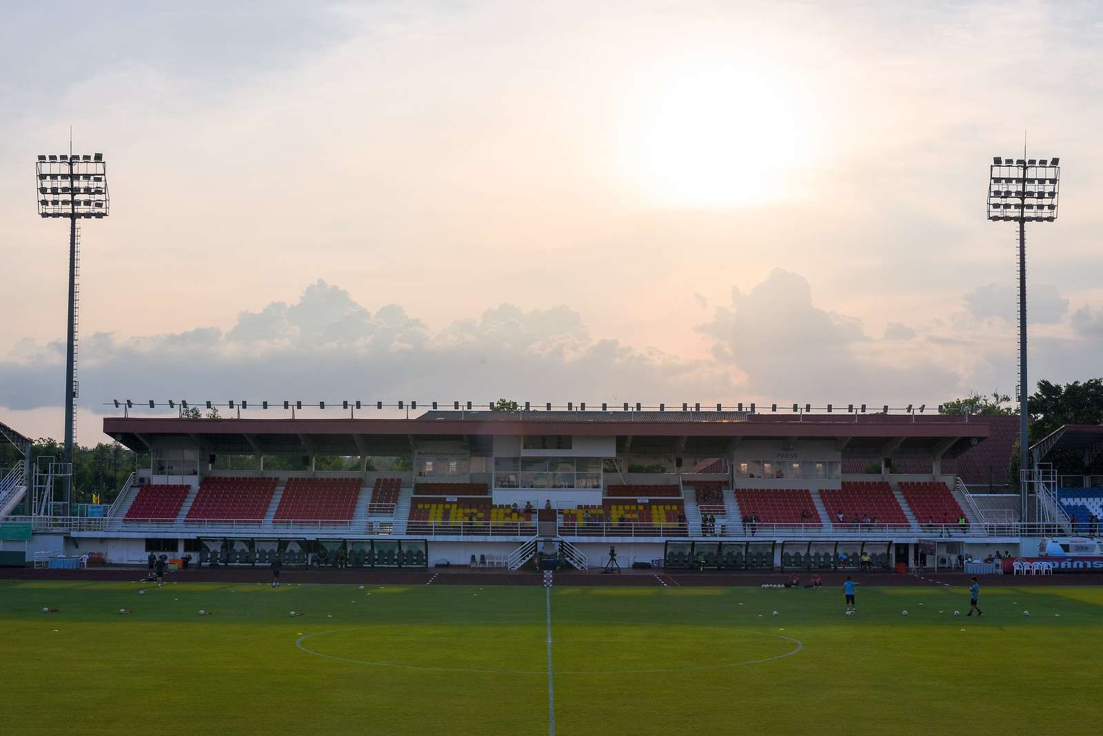 สนามกีฬากลางจังหวัดตราด