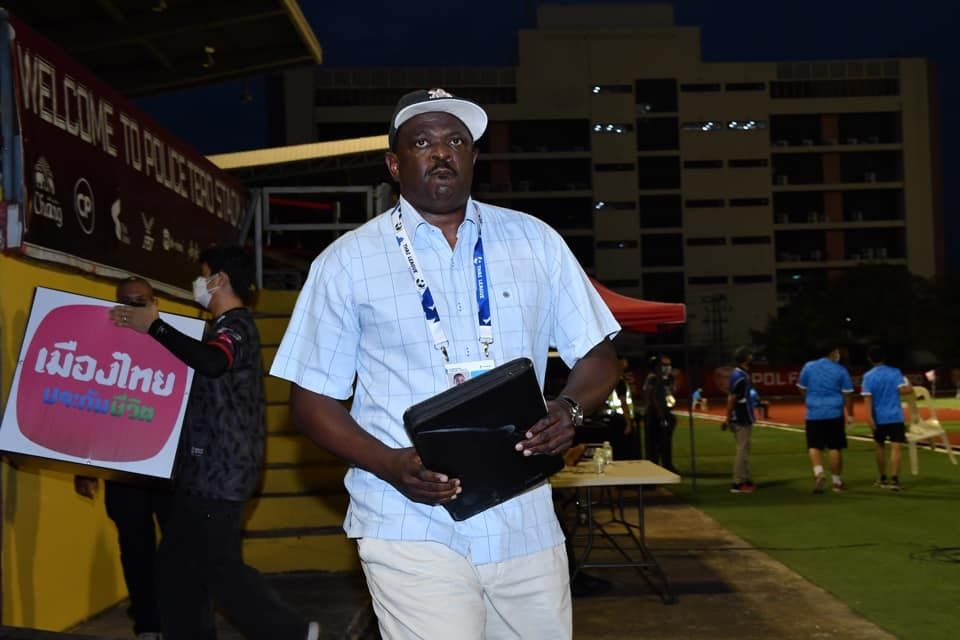 อเดบาโย กาเดโบ