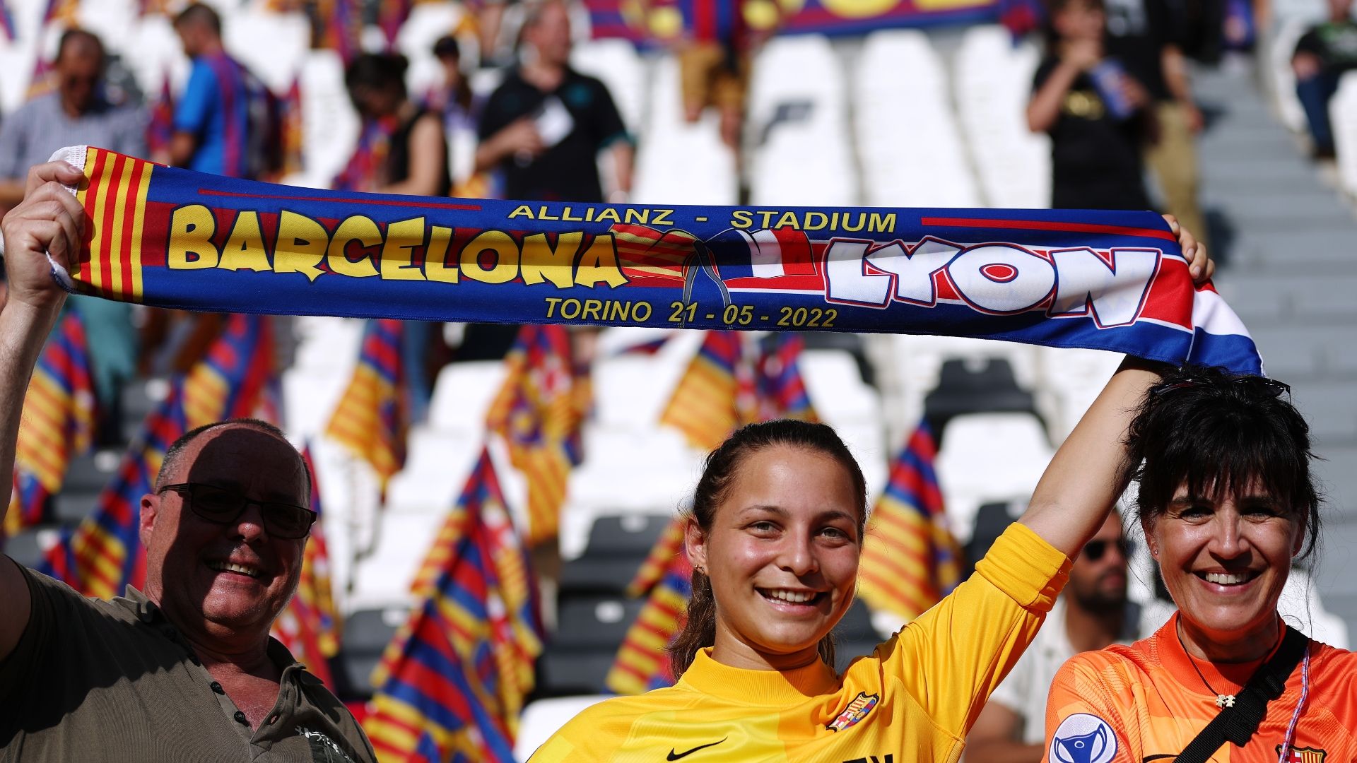 Stadium Barcelona Lyon fans