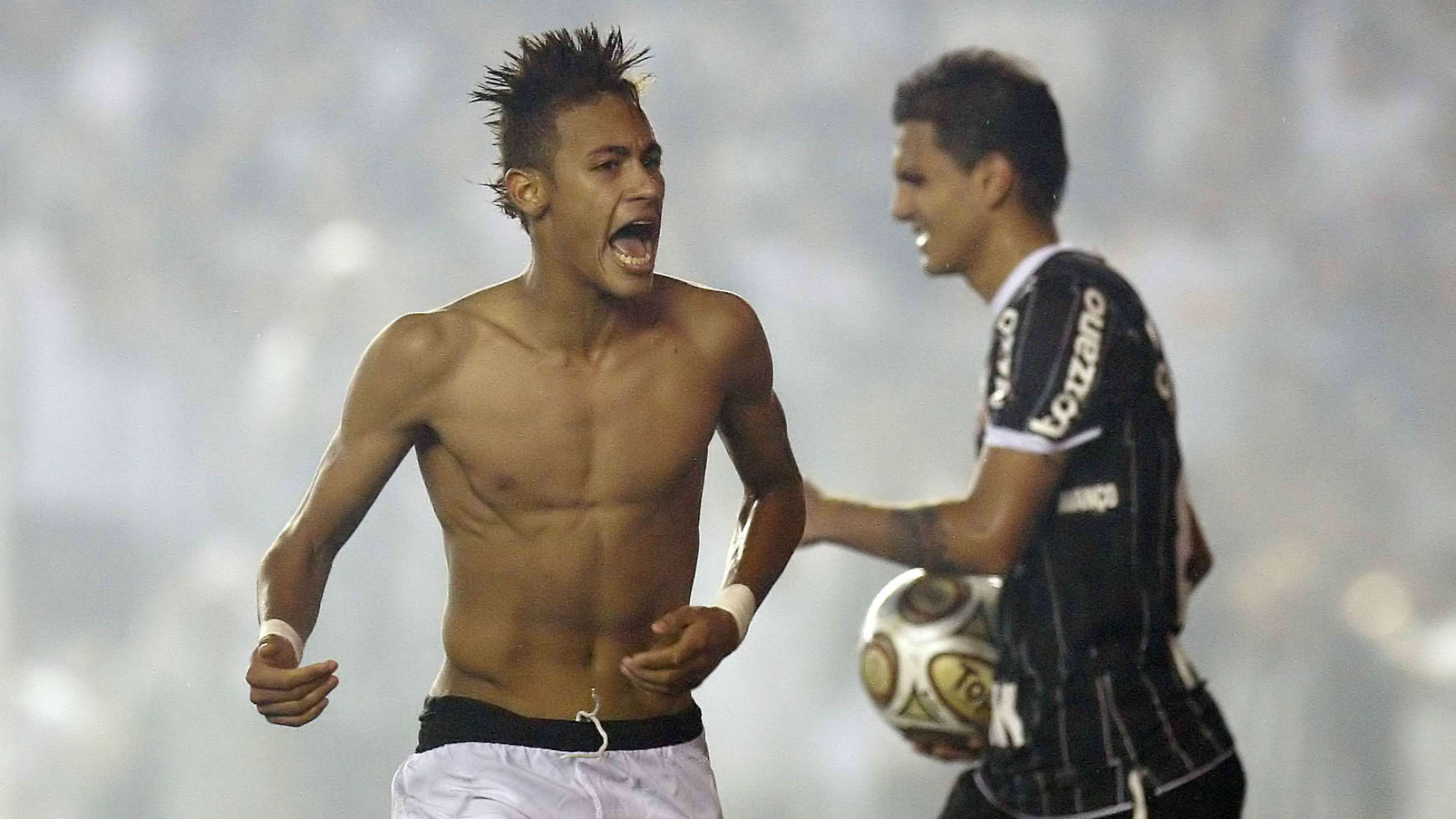 Neymar e Fábio Santos - Corinthians x Santos 2011