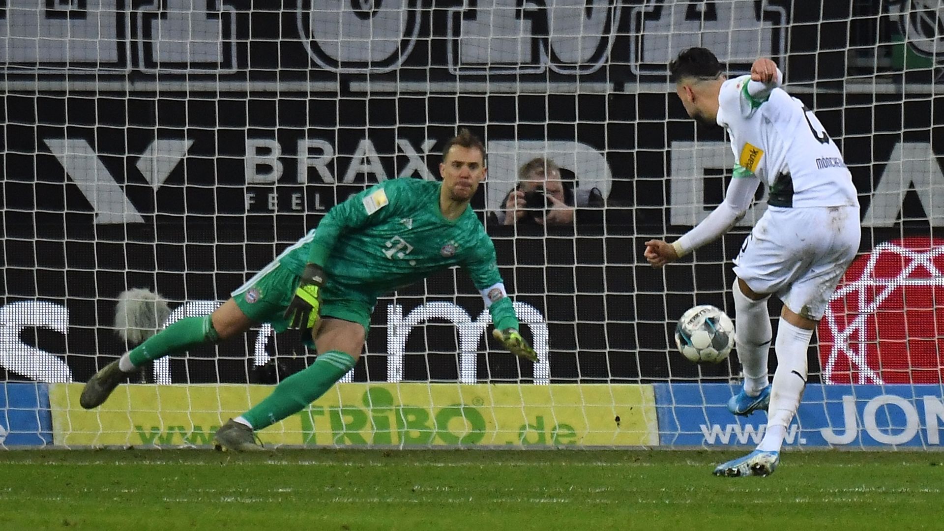 Manuel Neuer FC Bayern 07-12-2019