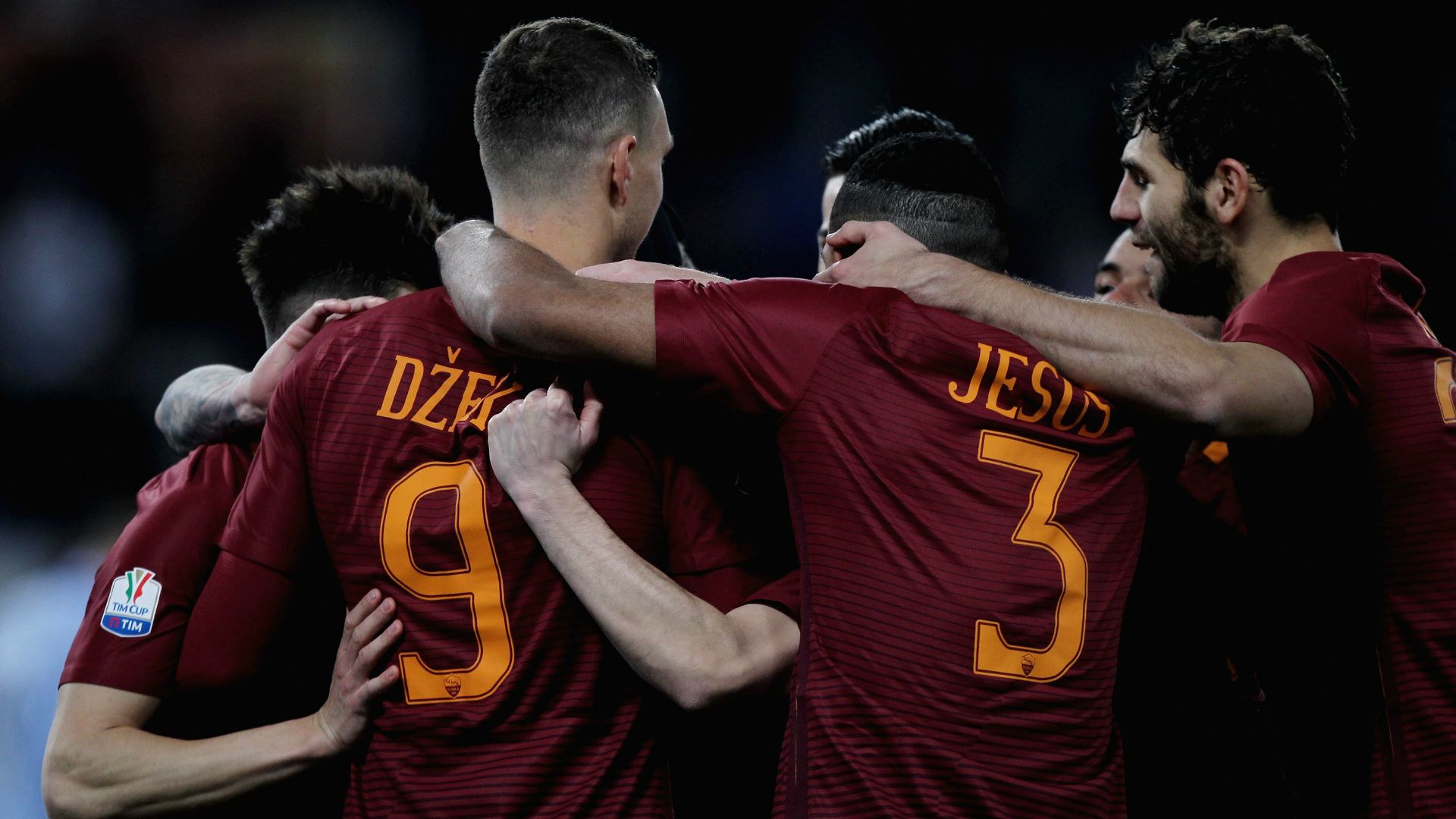 Roma players celebrating vs Sampdoria Coppa Italia 19012017