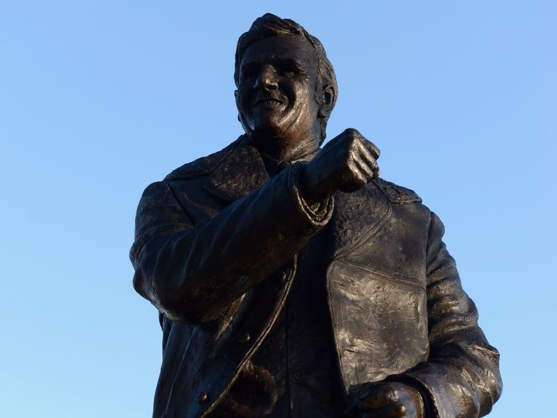 Don Revie statue, Leeds United