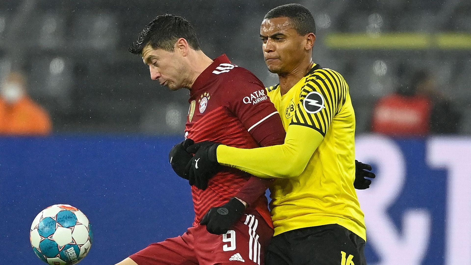MANUEL AKANJI BORUSSIA DORTMUND BUNDESLIGA 04122021