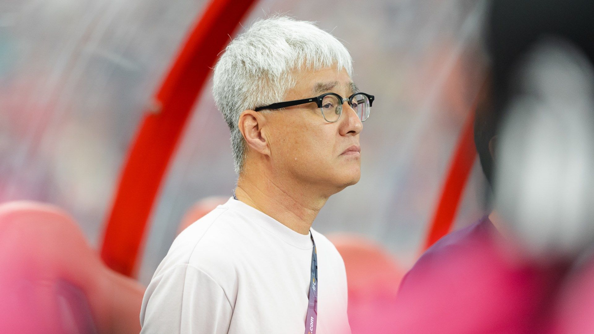 สึโตมุ โอกุระ