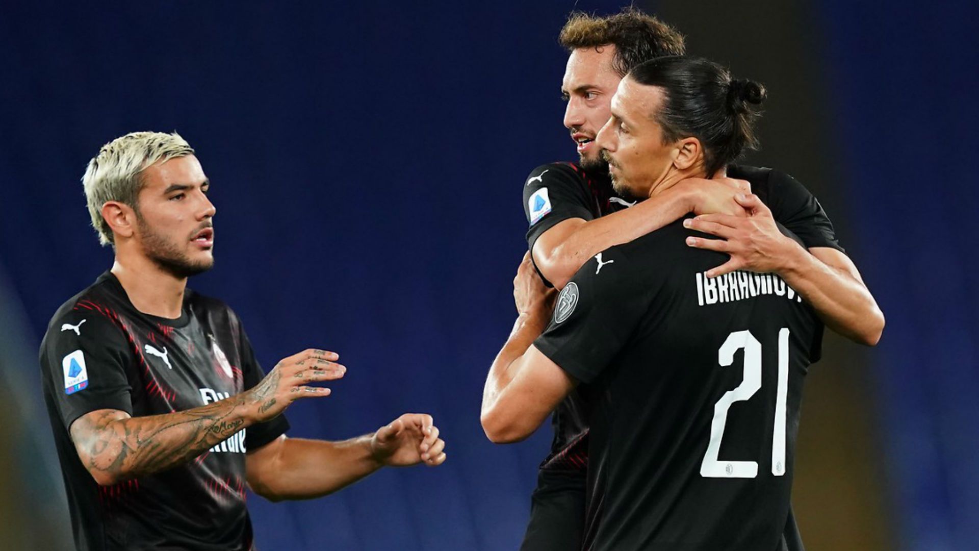 Zlatan Ibrahimovic Hakan Calhanoglu Milan