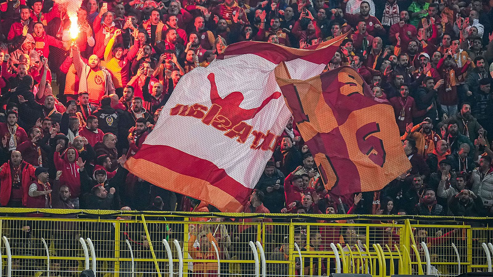 Galatasaray Istanbul Fans