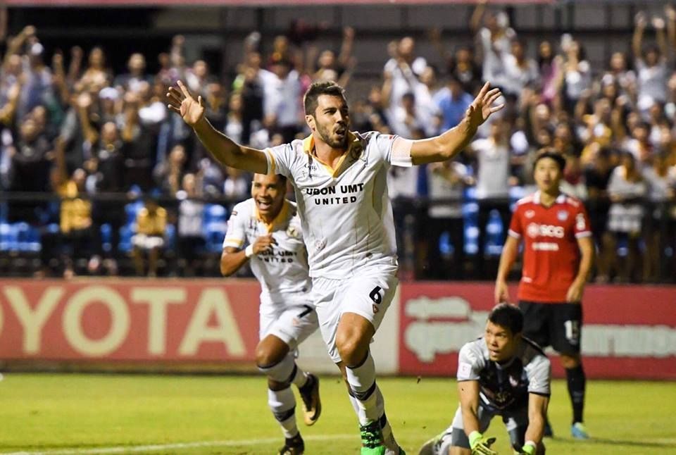 อุบล ยูเอ็มที ยูไนเต็ด พบ เอสซีจี เมืองทอง ยูไนเต็ด