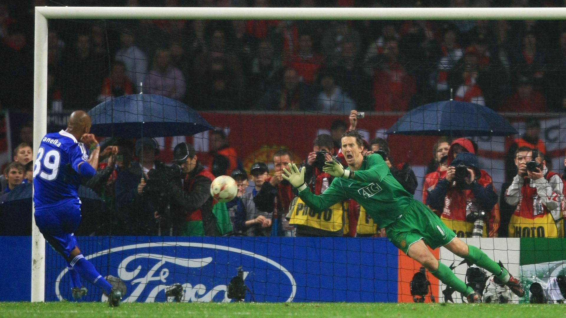 Edwin van der Sar Champions League