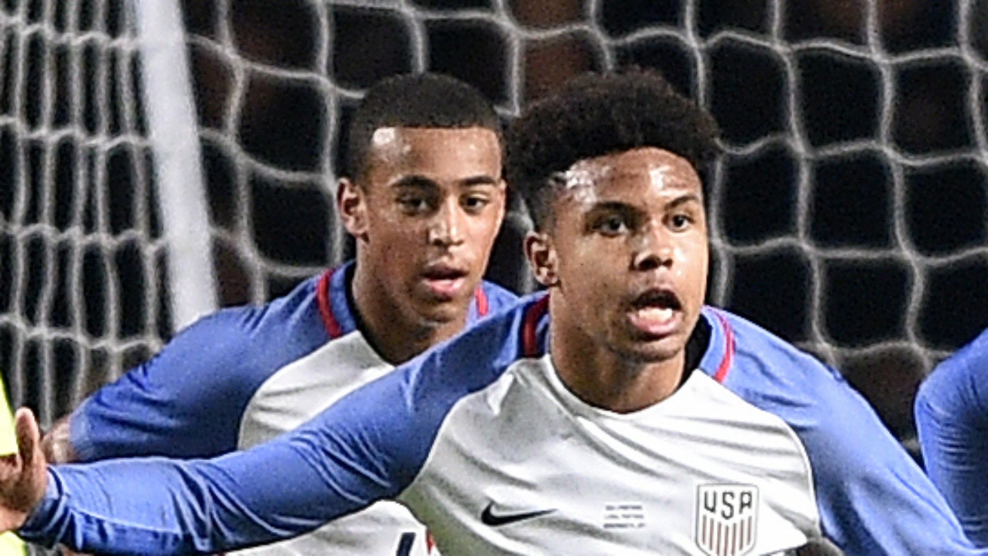Weston McKennie Tyler Adams USA 11142017