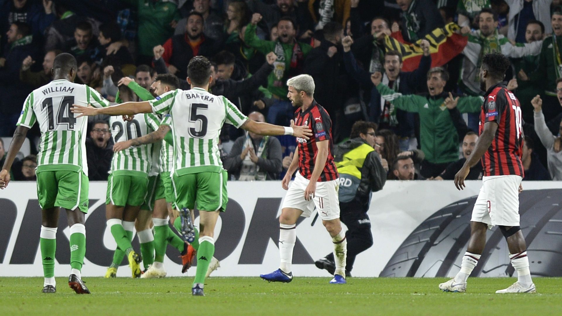 Betis celebrating Betis Sevilla Milan Europa League
