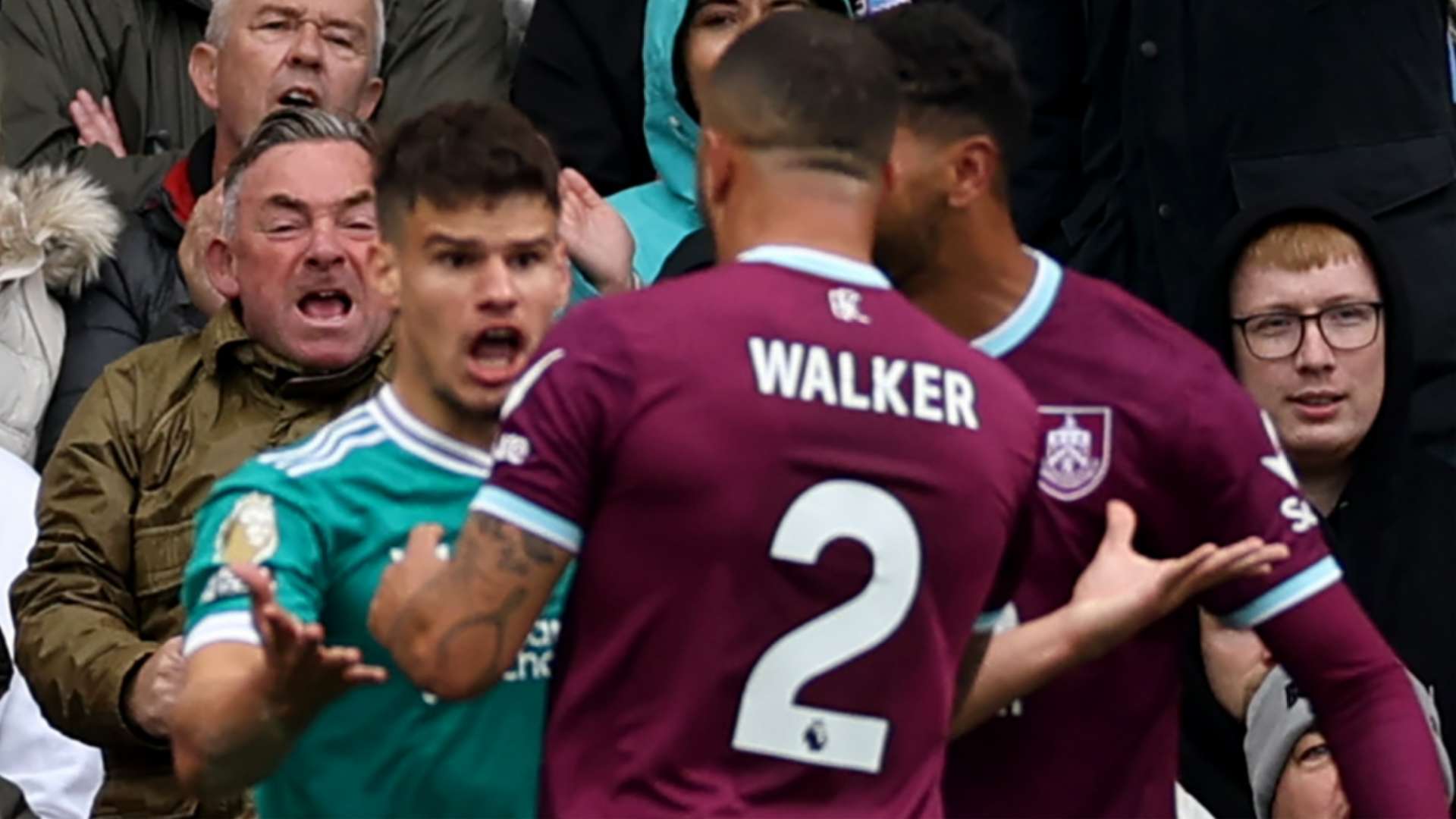 Milos Kerkez Liverpool Burnley 2025-26