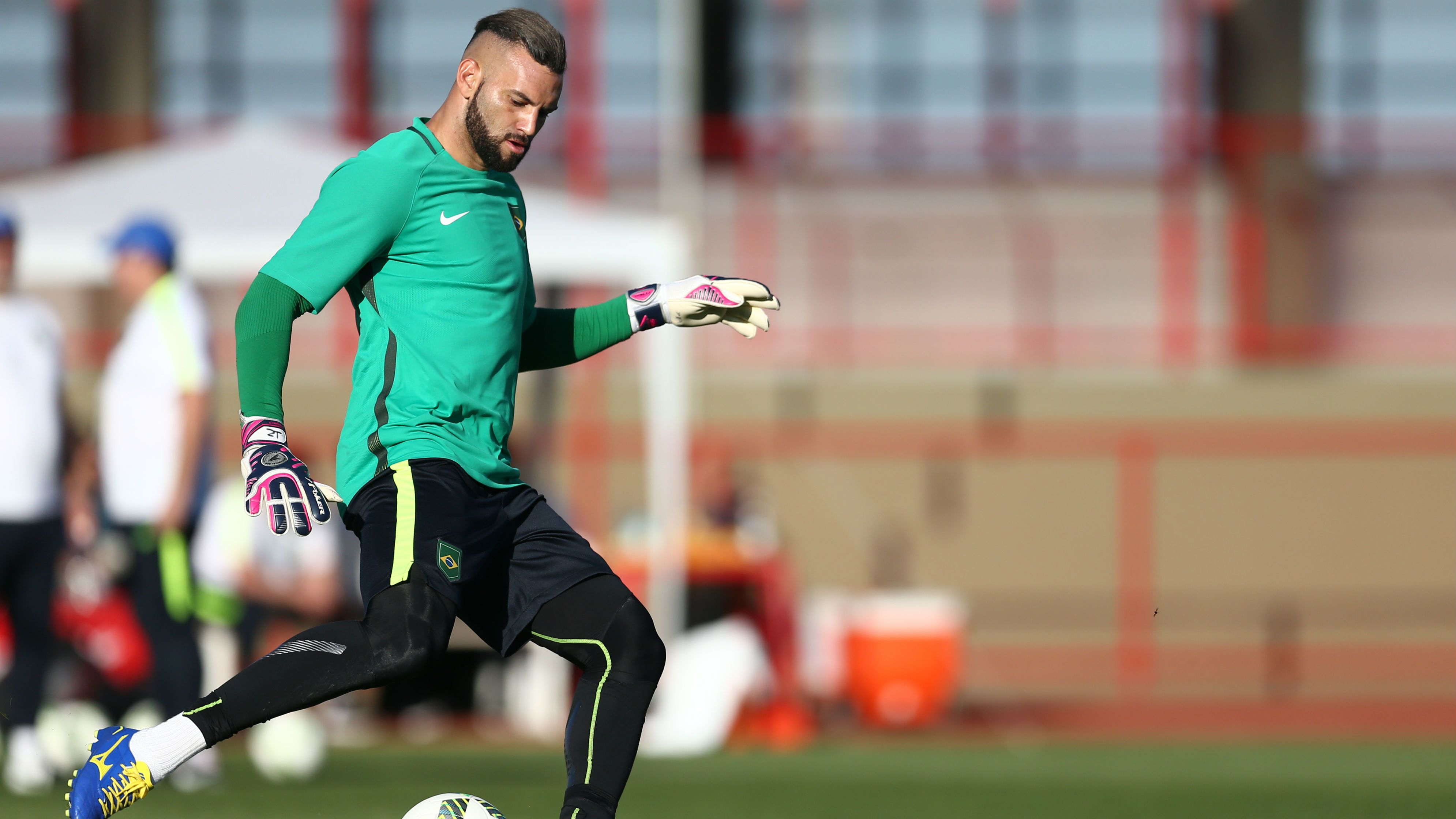 Weverton treino Seleção 30082016