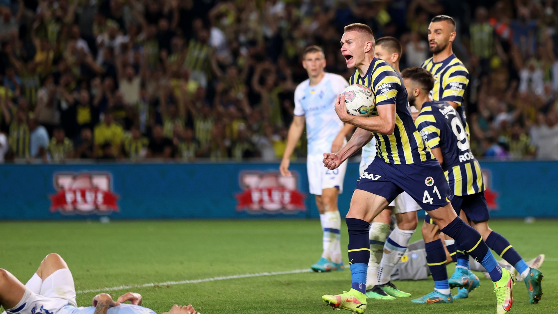 Attila Szalai, Fenerbahçe-Dinamo Kiev