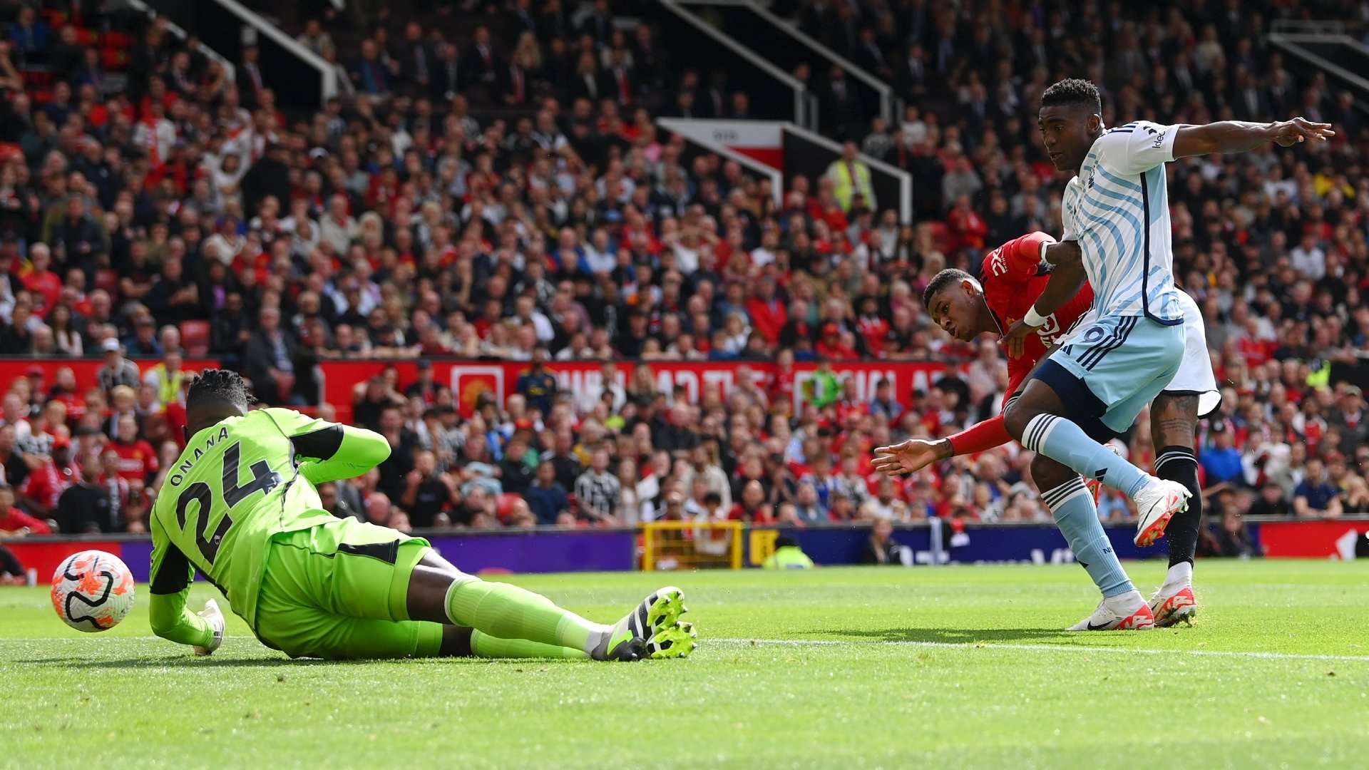 Andre Onana Taiwo Awoniyi Manchester United Nottingham Forest 2023-24