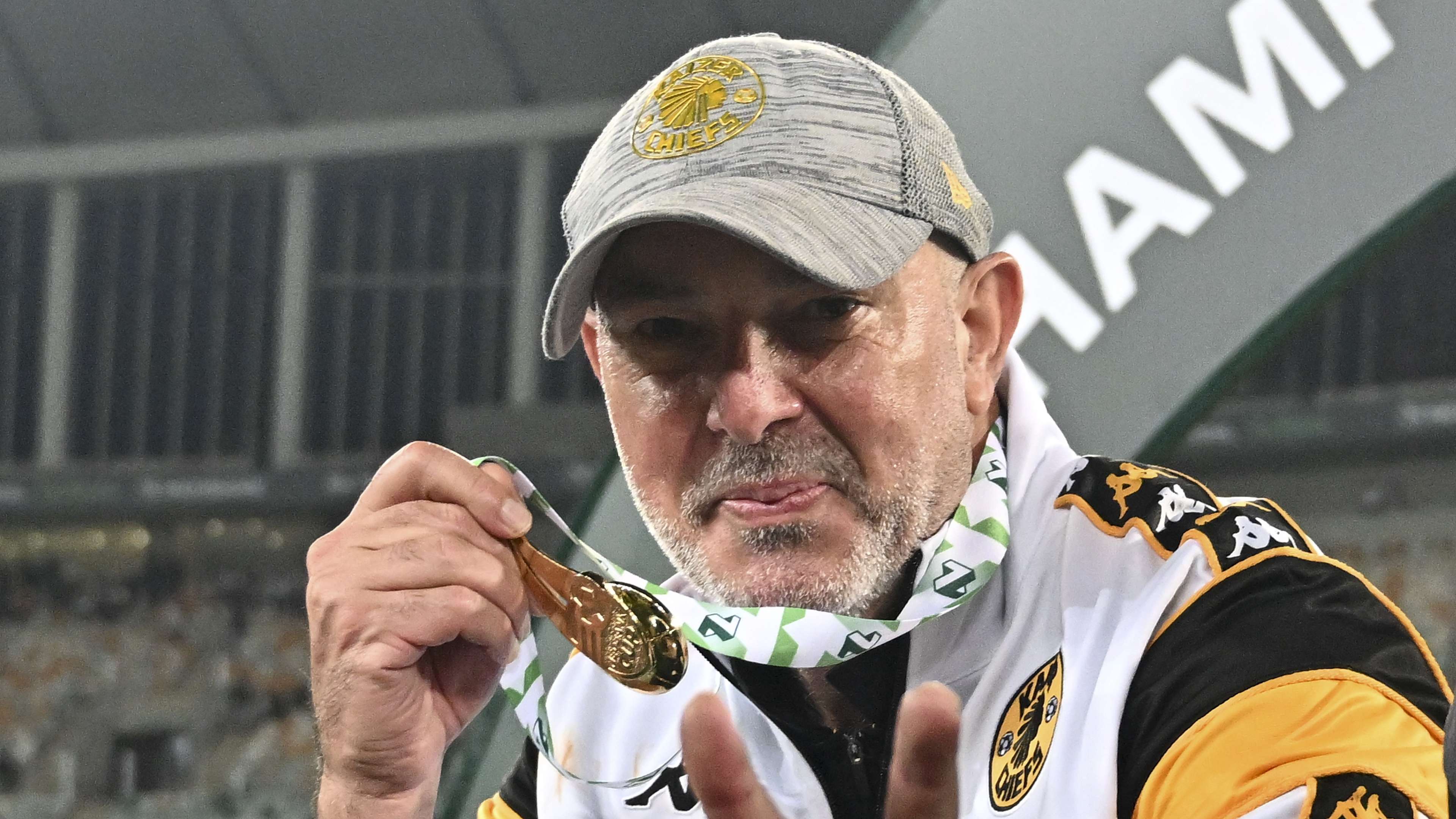Motaungs slammed for considering firing Kaizer Chiefs coach Nasreddine Nabi - 'How do you replace someone who ends your 10-year trophy drought in his first season?' | Goal.com South Africa
