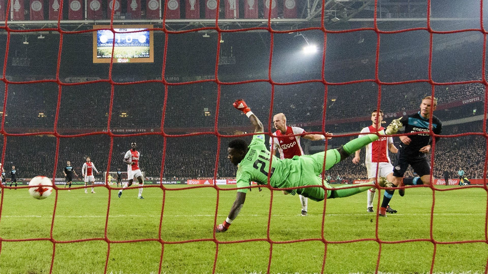 Siem de Jong André Onana Ajax PSV Eredivisie 12182016
