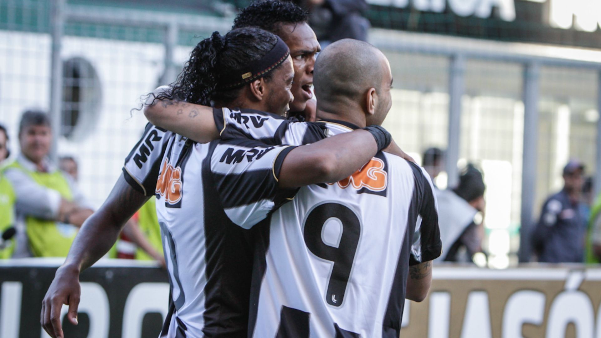 Ronaldinho Jô Diego Tardelli Atlético-MG Cruzeiro Campeonato Mineiro 12052013