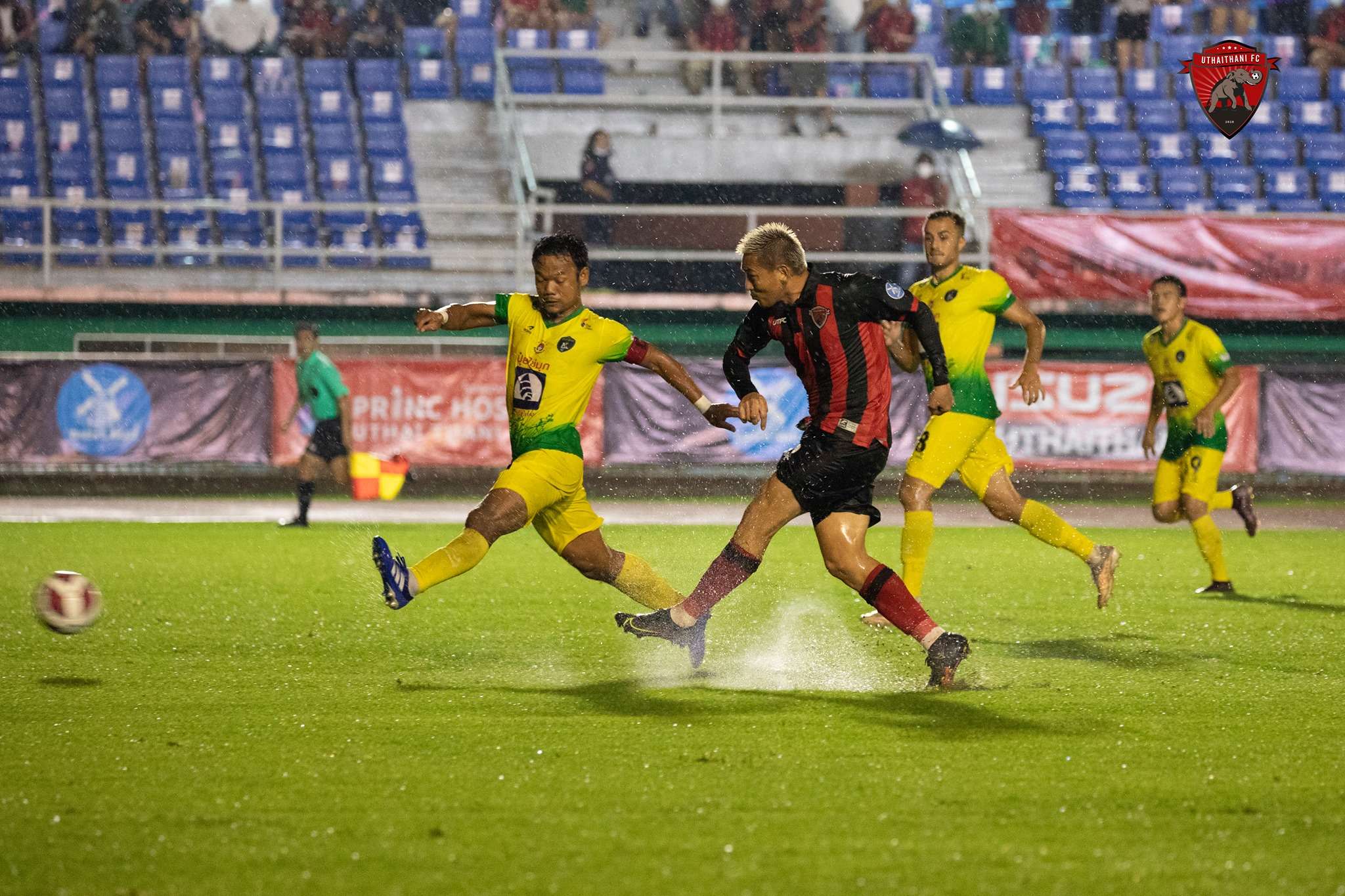 กีรติ เขียวสมบัติ