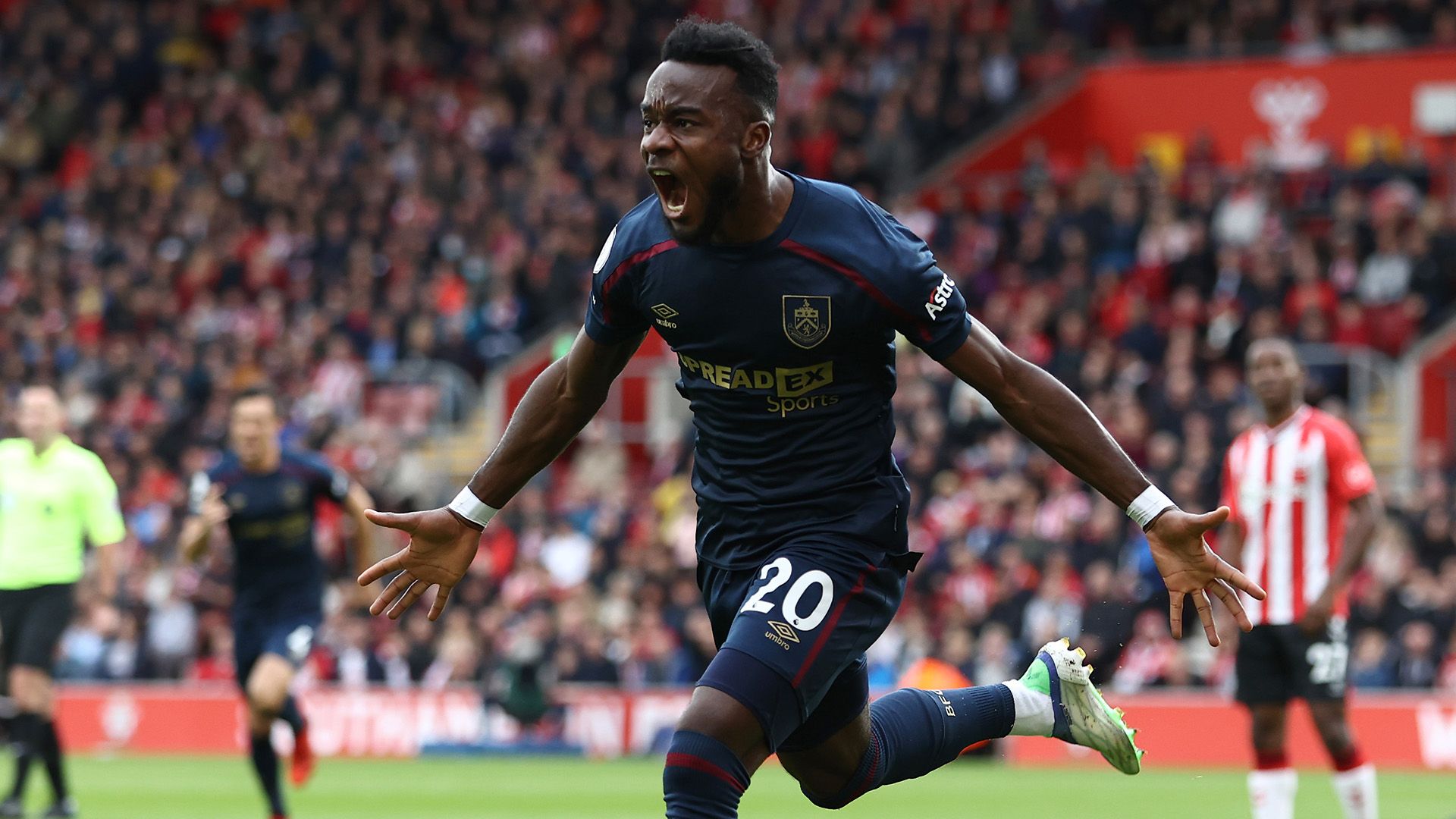 Maxwell Cornet Burnley 2021-22