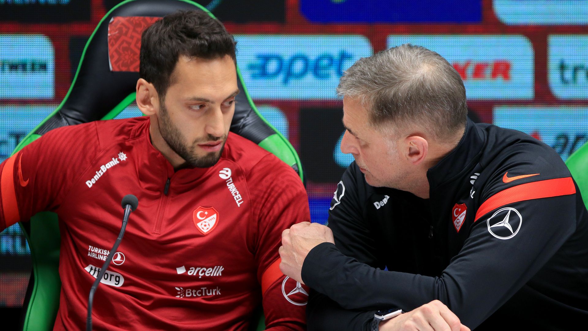 Hakan Calhanoglu Stefan Kuntz Türkiye