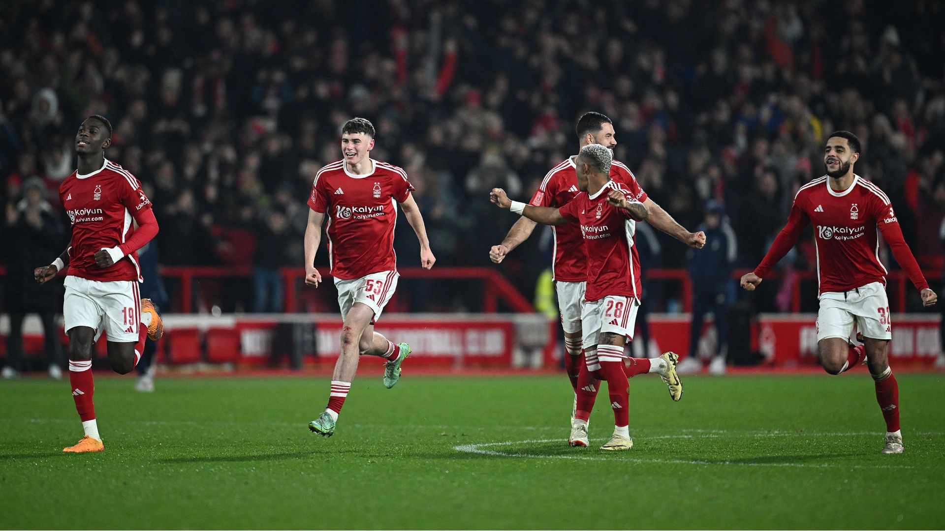 Nottingham Forest celebrate FA Cup