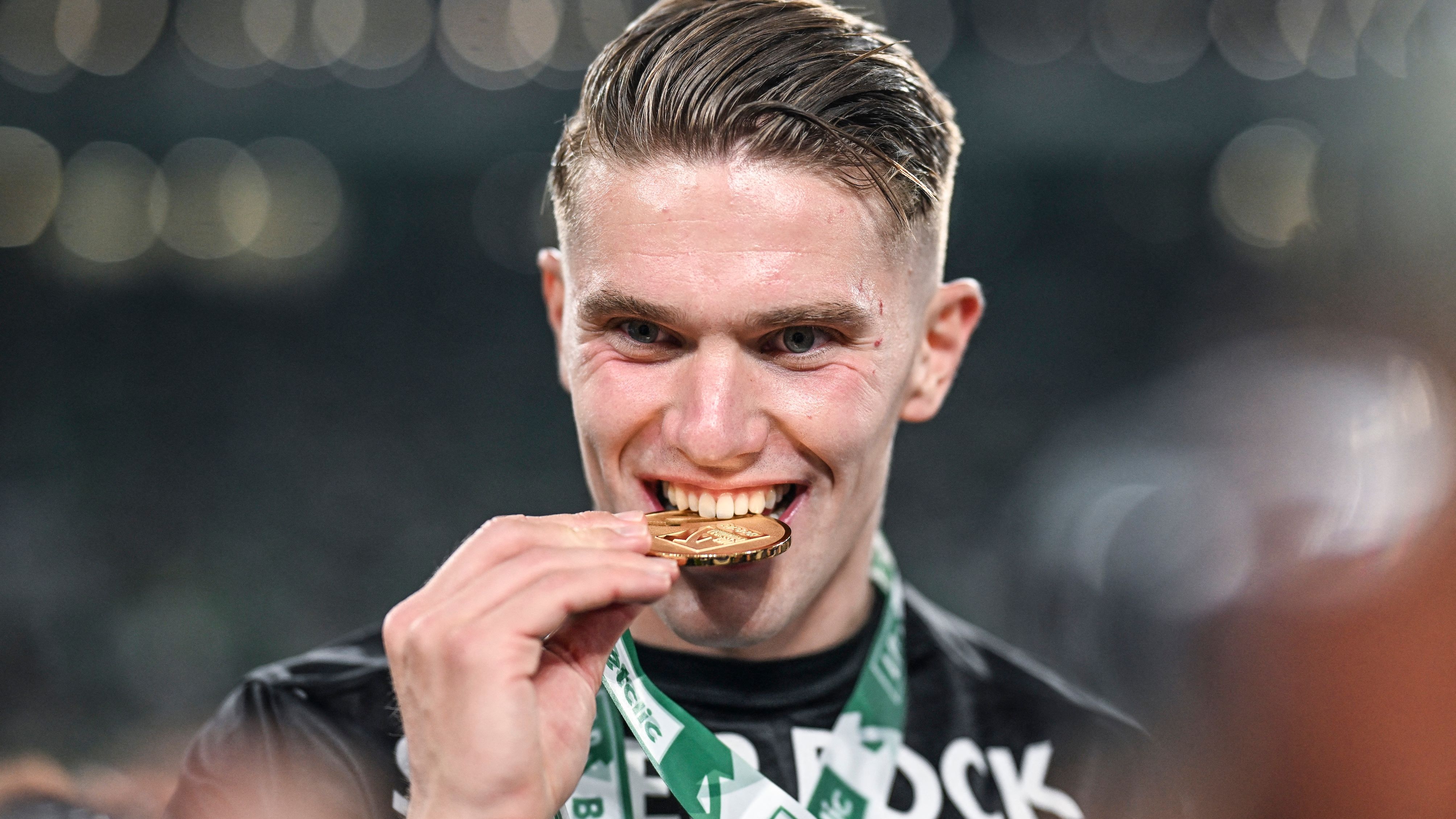 Arsenal sporting director Andrea Berta holds face-to-face talks with Sporting CP in Lisbon as Gunners close in on Viktor Gyokeres signing | Goal.com UK
