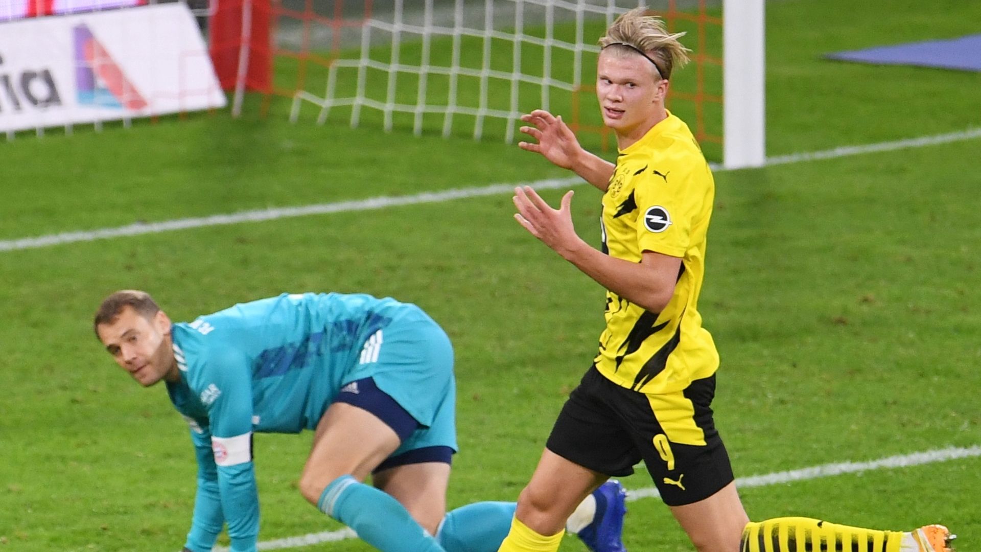 Manuel Neuer, Erling Haaland, Bayern Munich vs Borussia Dortmund 2020-21