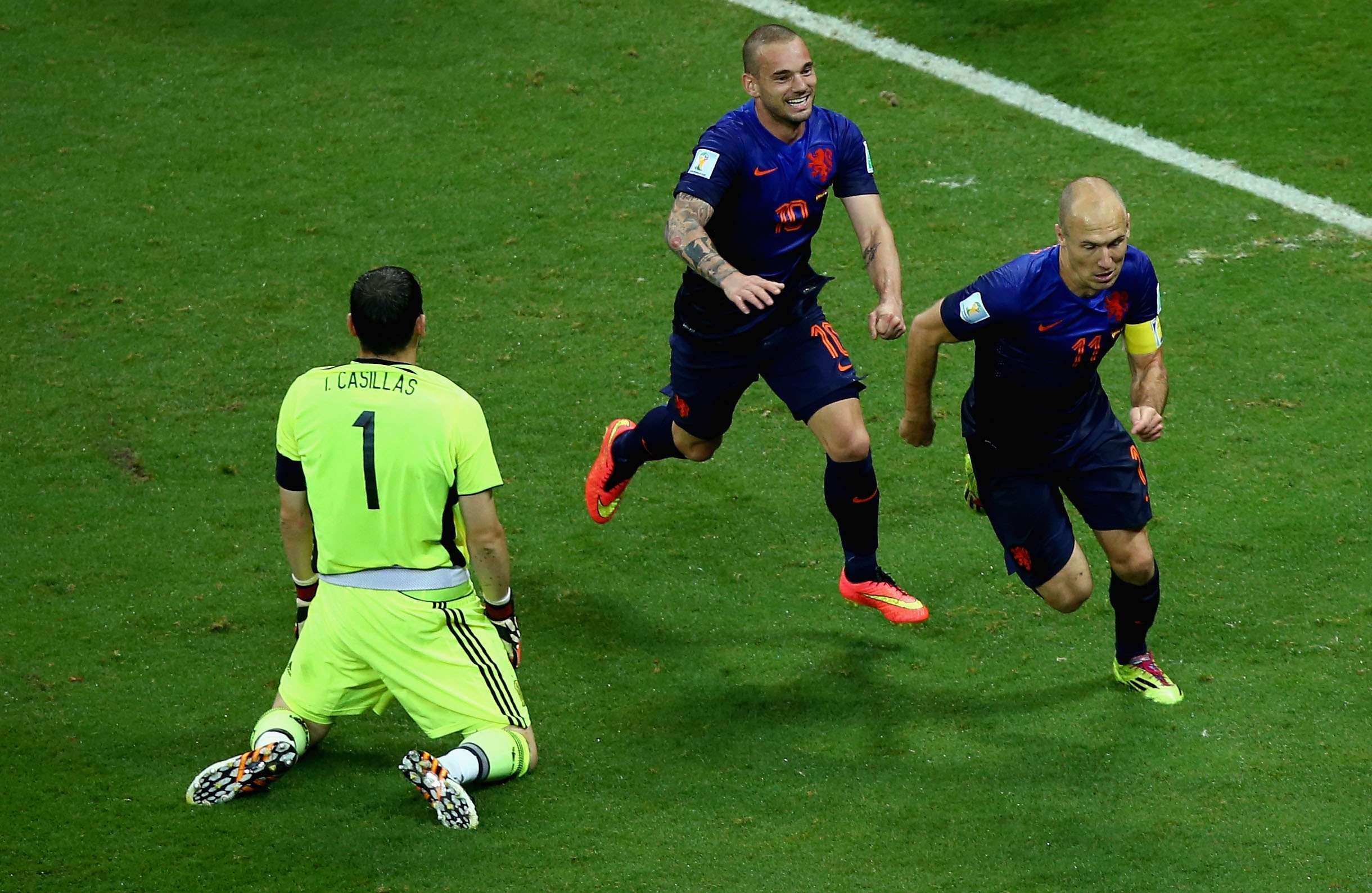 Arjen Robben Wesley Sneijder Iker Casillas Netherlands Spain World Cup 06/13/19