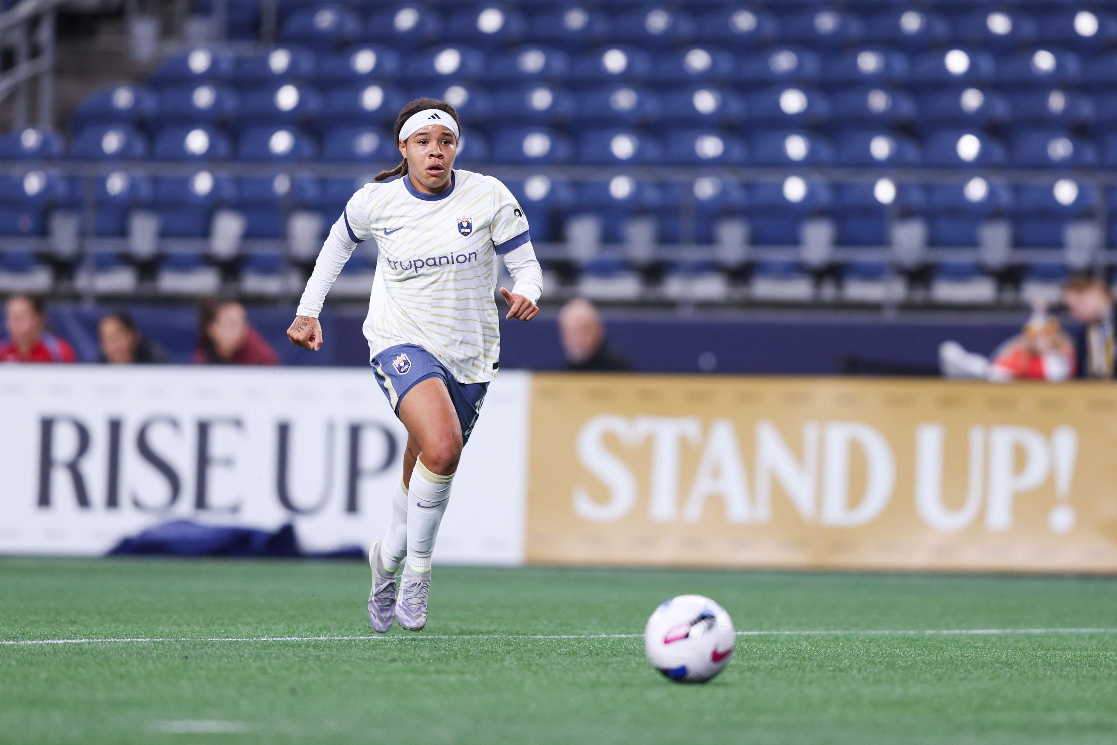 Mia Fishel, Seattle Reign