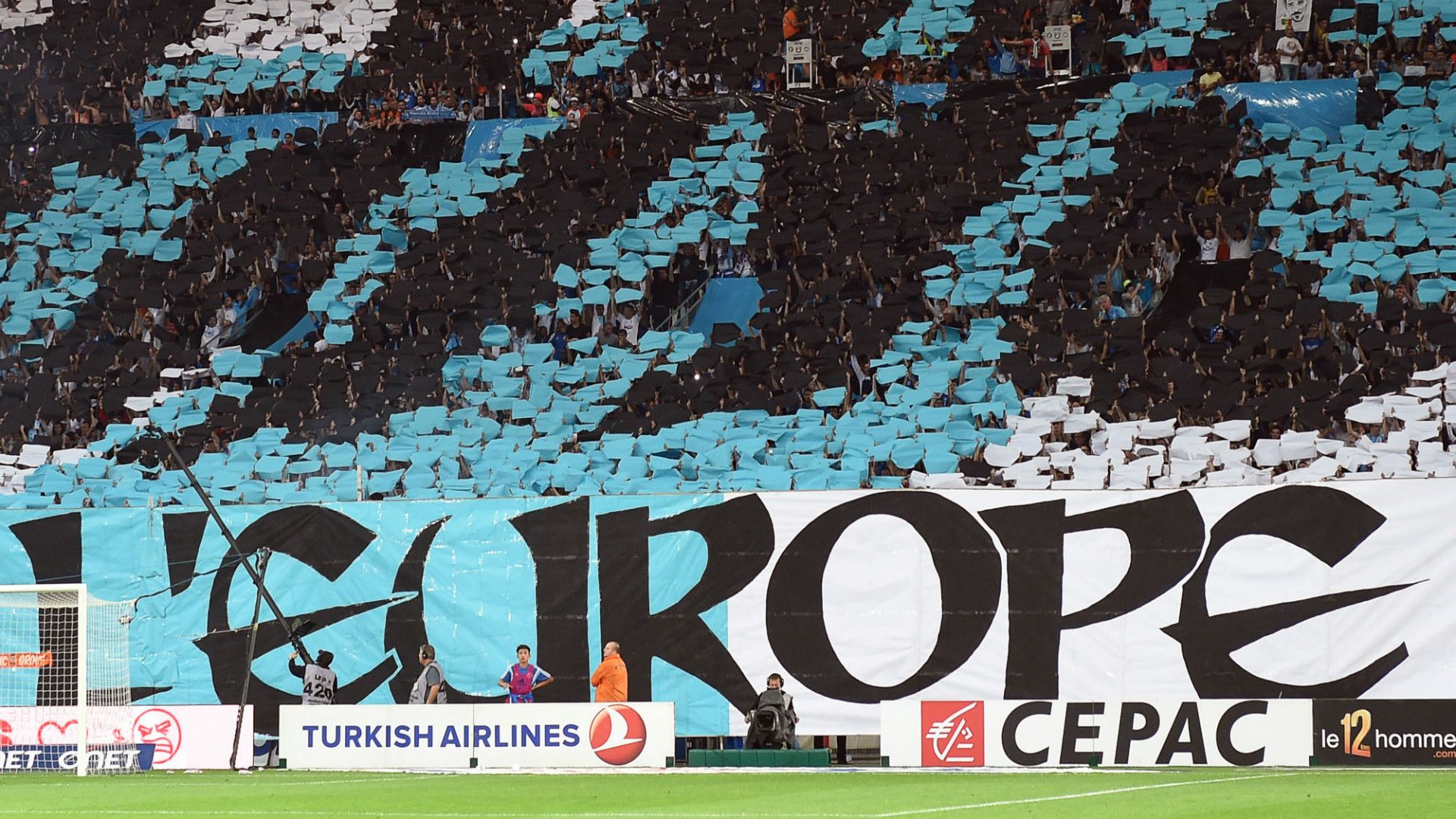 Olympique de Marsella fans Velodrome 10052015