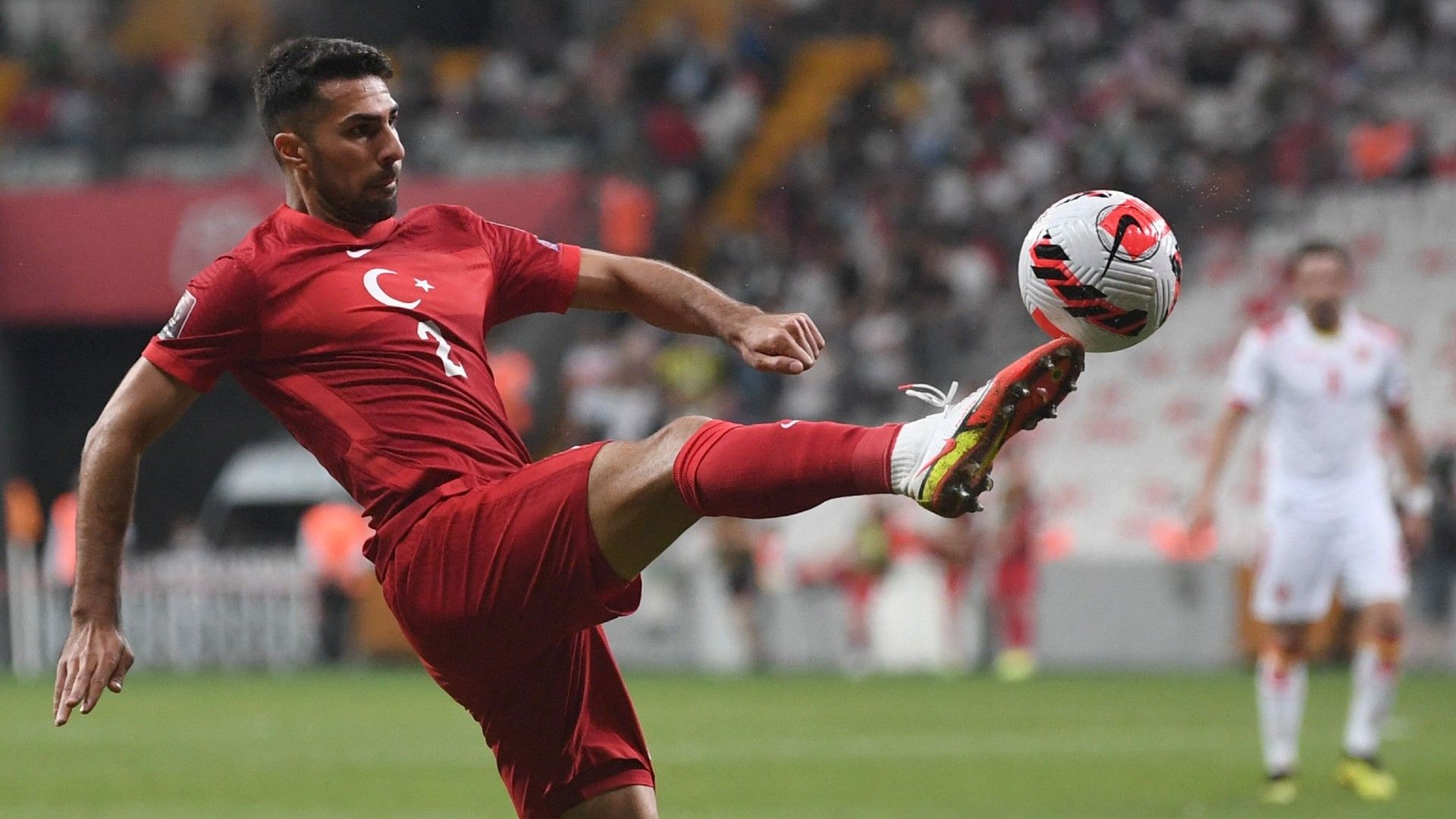 Zeki Çelik und die Türkei dürfen sich noch Hoffnungen auf die WM-Endrunde machen.