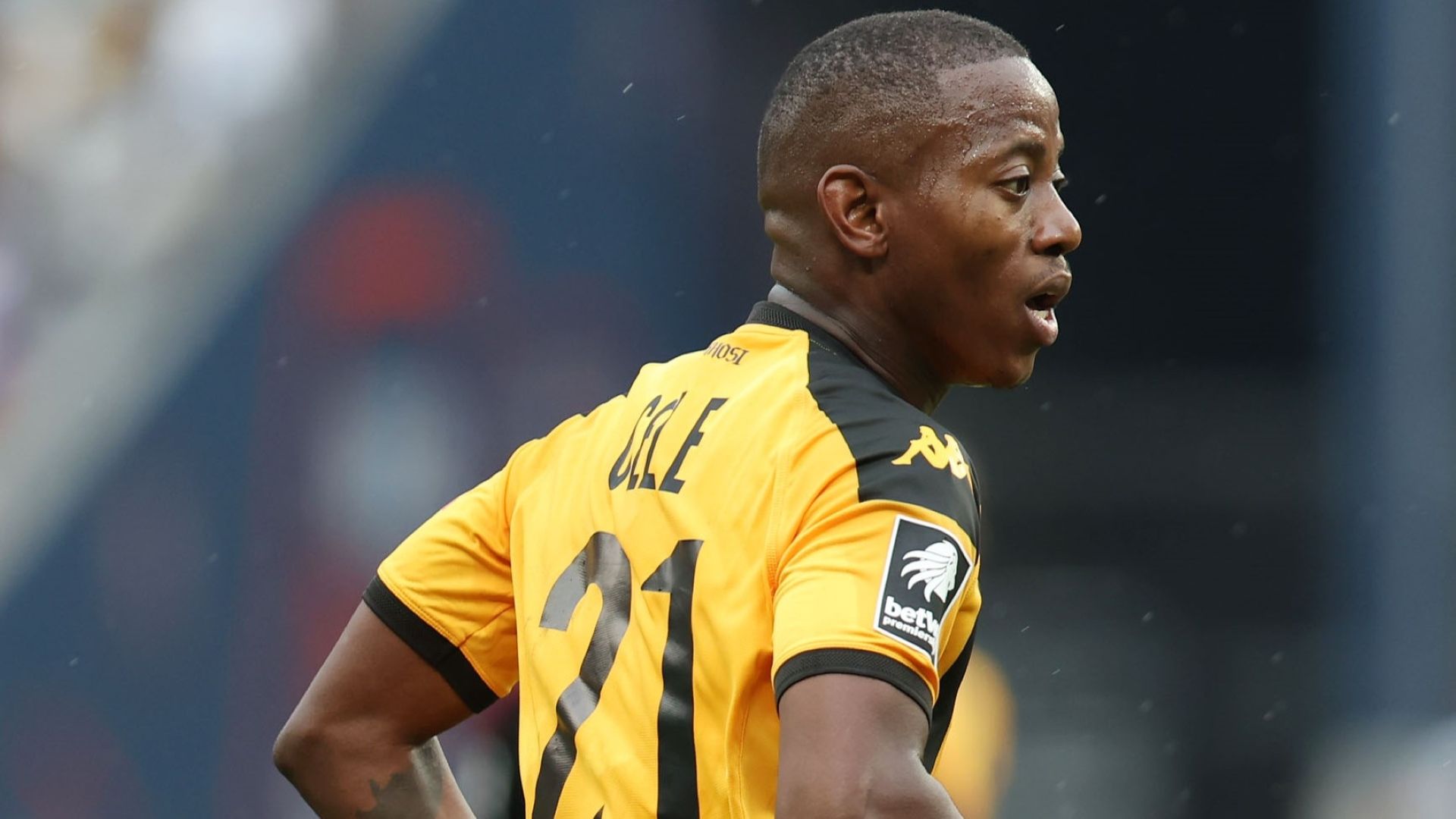 Former Spanish La Liga star highlights distinctive specialty of Kaizer Chiefs' new midfielder Thabo Cele - 'He does not complicate things' | Goal.com South Africa