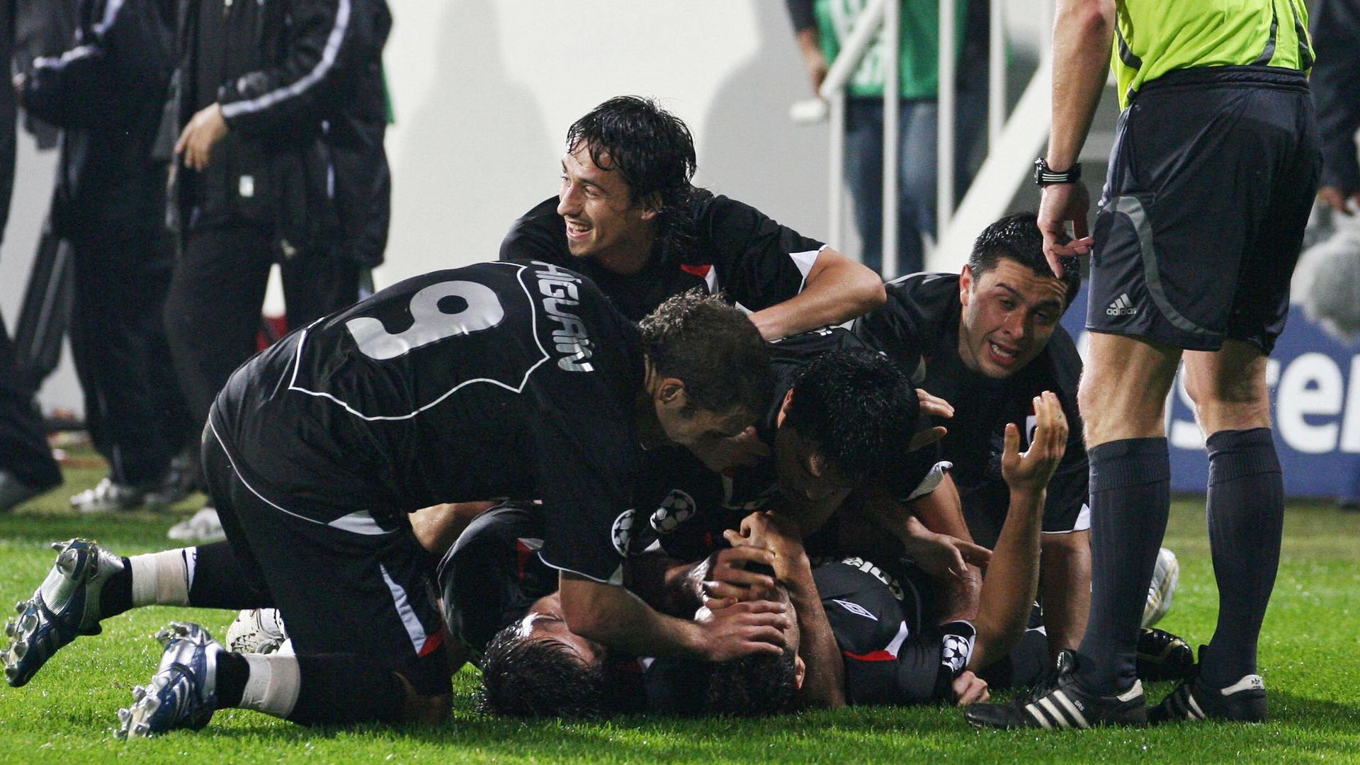 Bobo, Beşiktaş-Liverpool