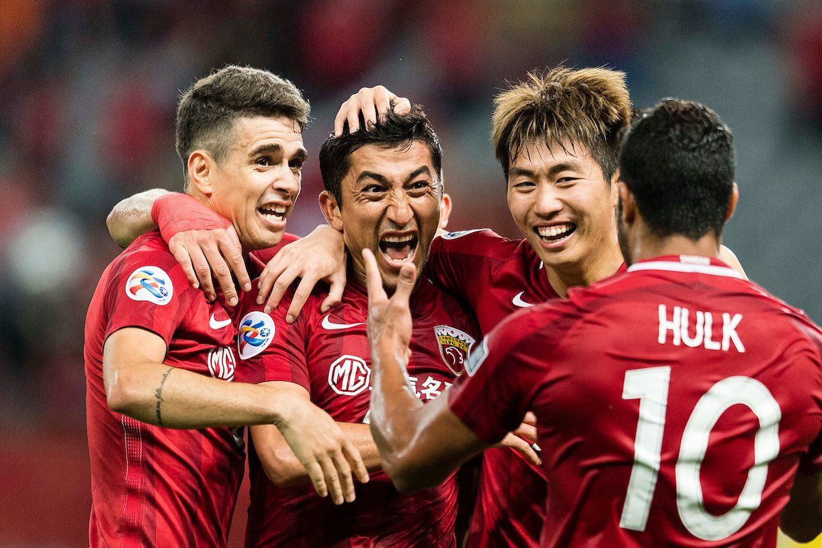 上海上港vs江苏苏宁 艾哈迈多夫