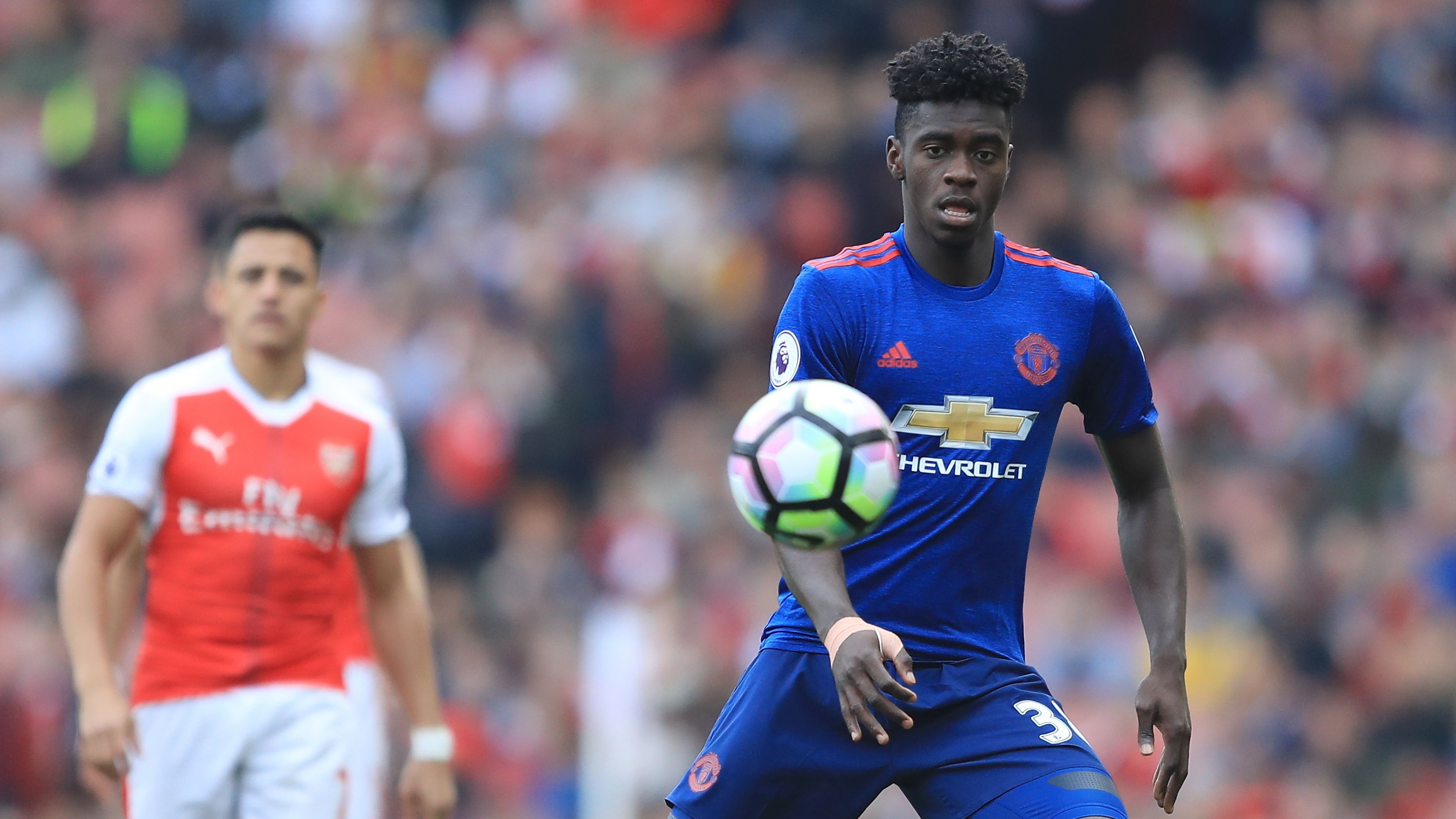Alexis Sanchez Arsenal Axel Tuanzebe Manchester United Premier League