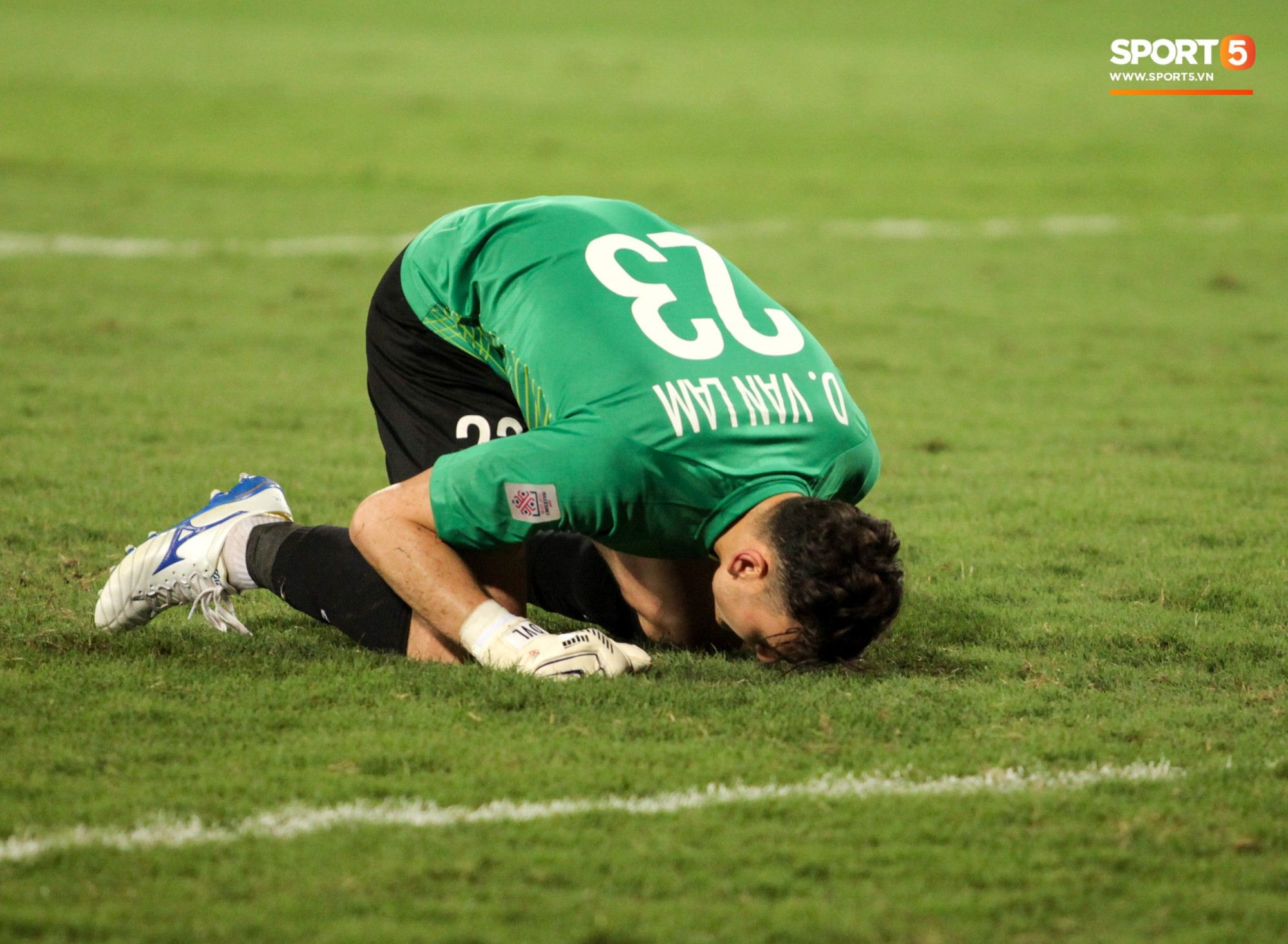 Đặng Văn Lâm Việt Nam