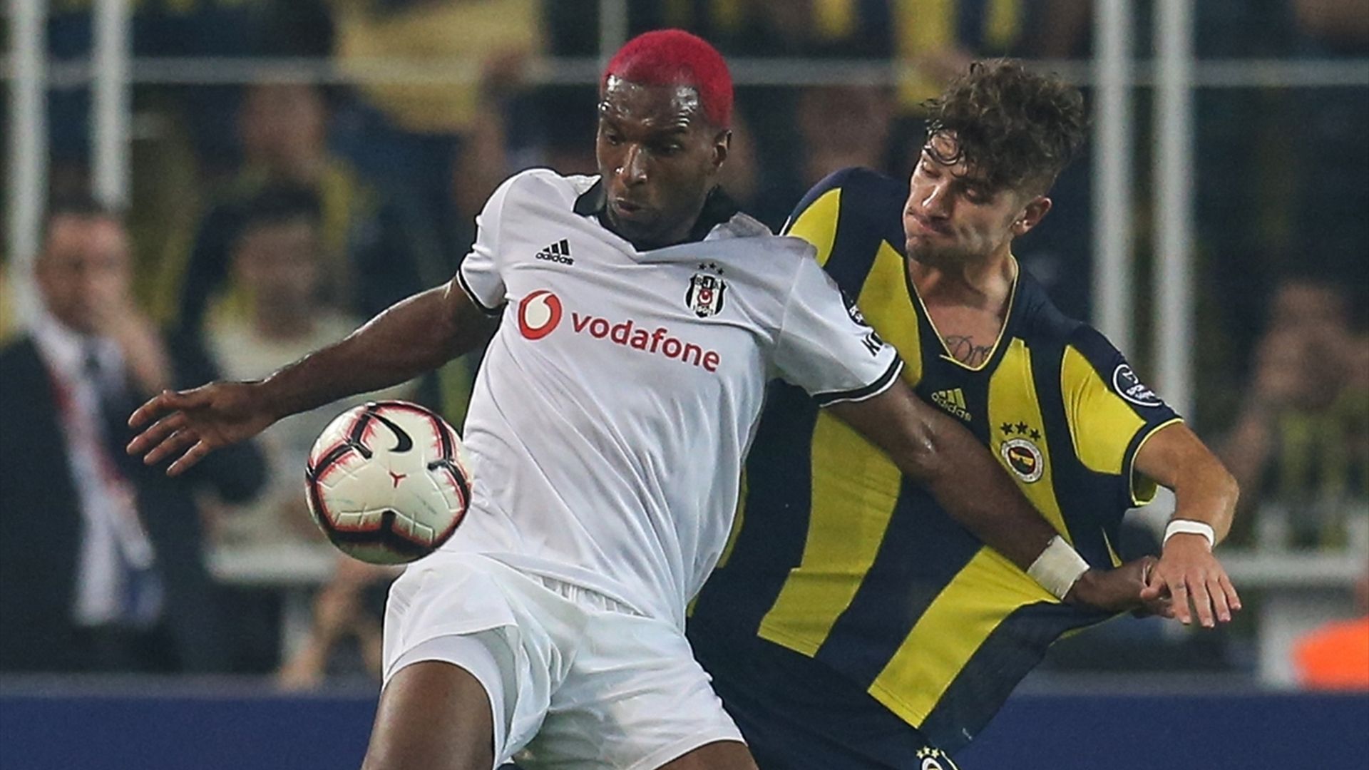 Ryan Babel Roman Neustadter Fenerbahce Besiktas 9242018