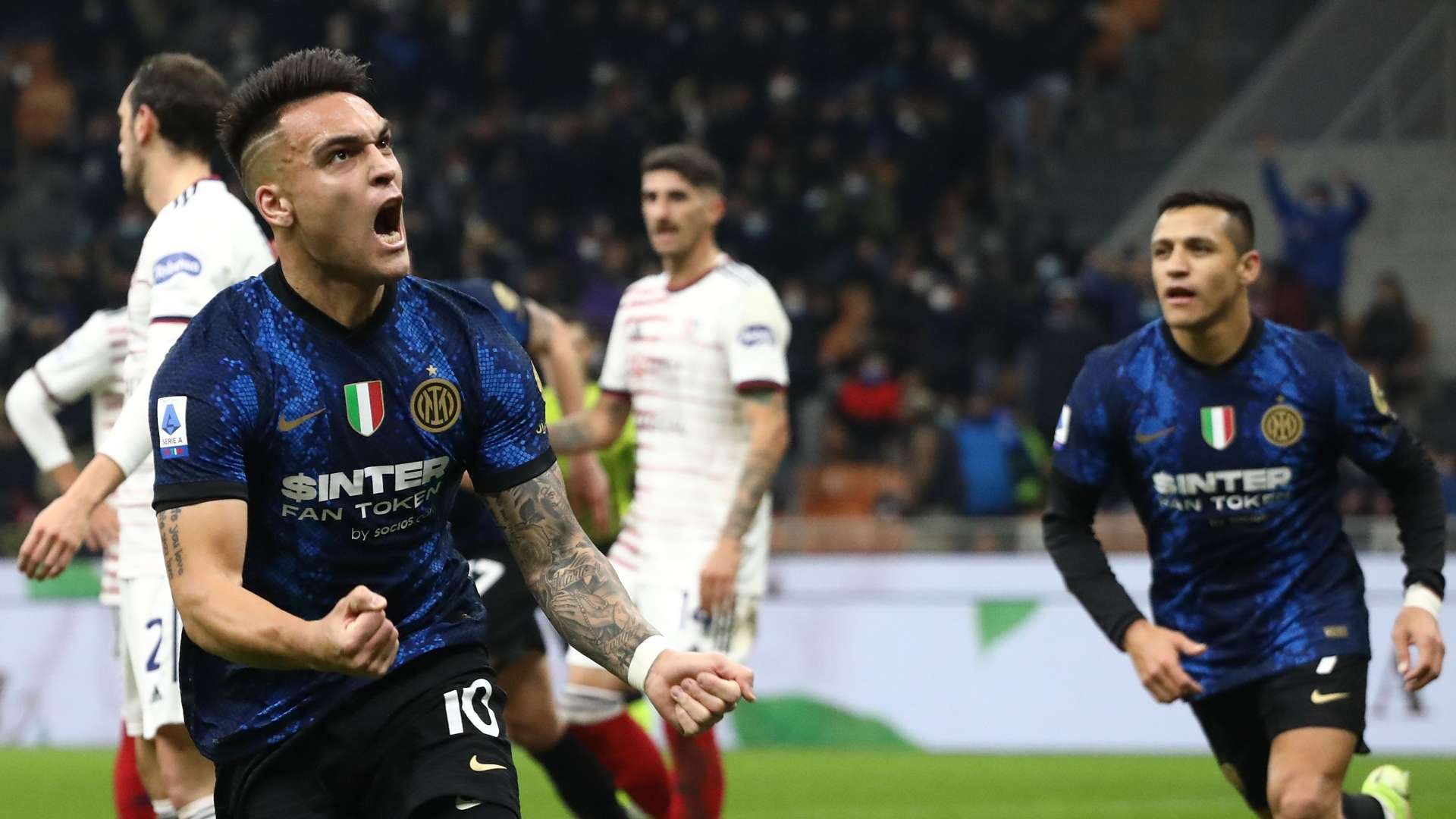 Lautaro Martínez Alexis Sánchez Inter Cagliari