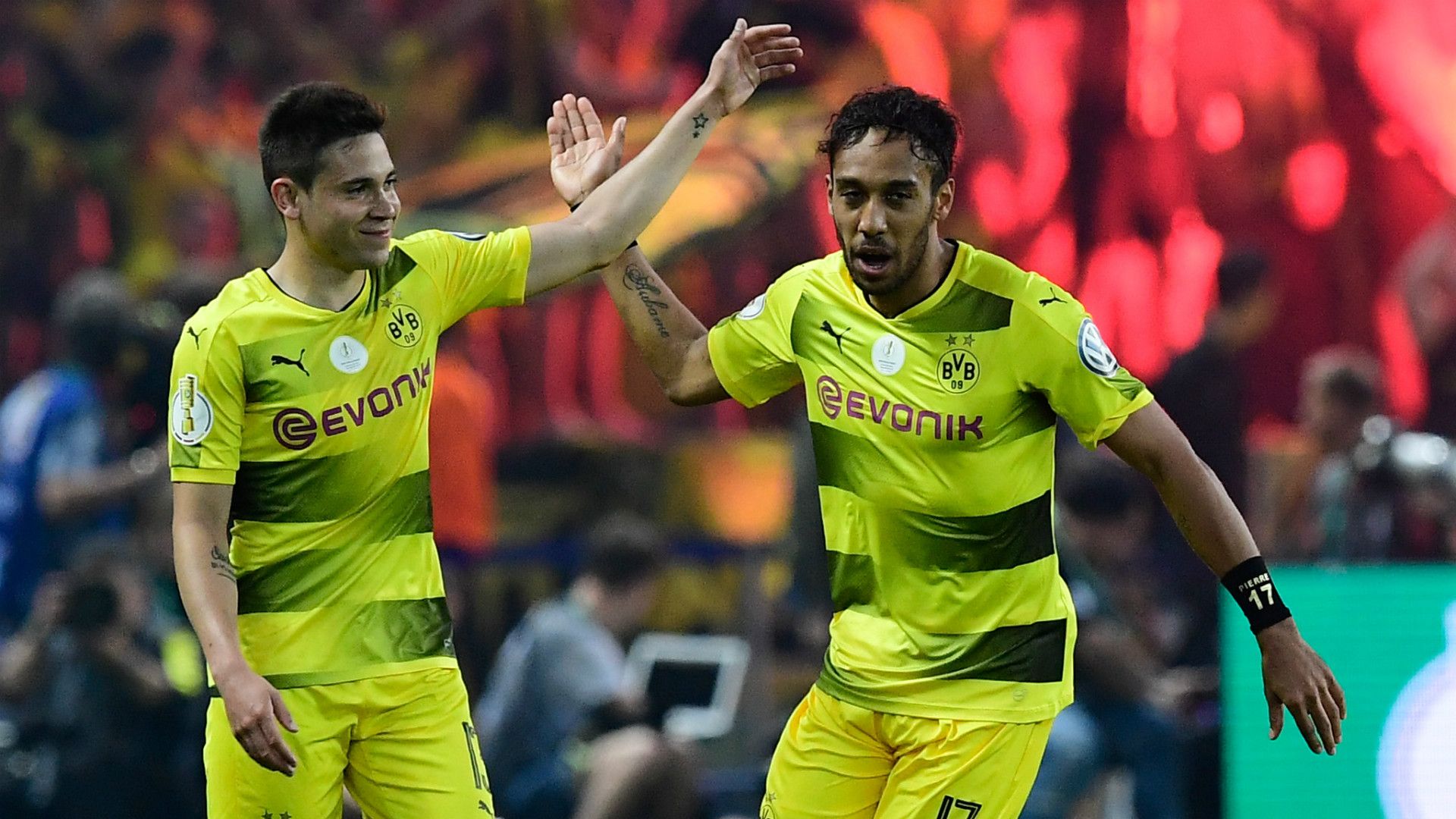 RAPHAEL GUERREIRO PIERRE EMERICK AUBAMEYANG BORUSSIA DORTMUND DFB POKAL GERMAN CUP FINAL 27052017